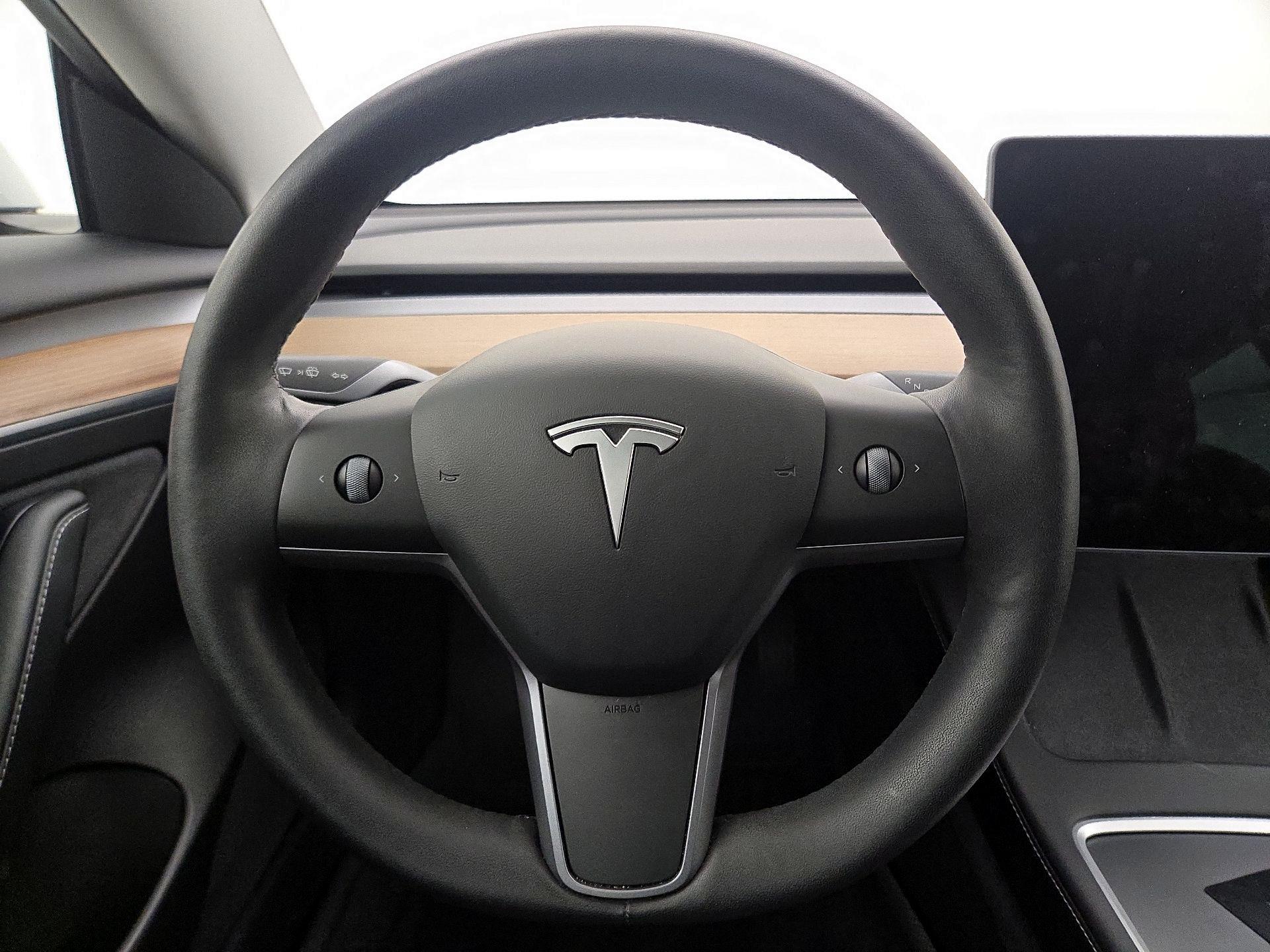 Thumbnail: 2022 Tesla Model 3 - 10