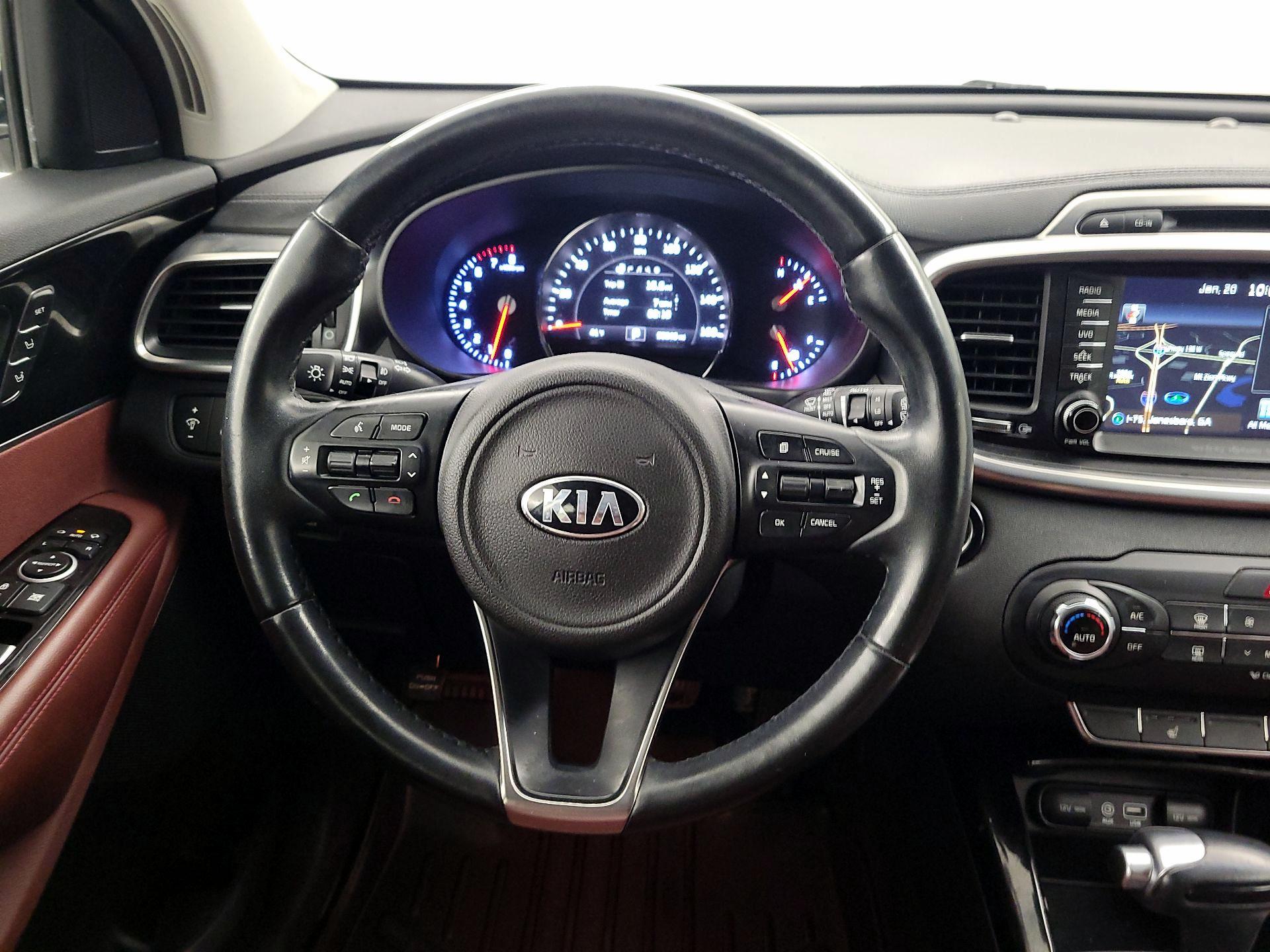 Thumbnail: 2018 Kia Sorento - 10