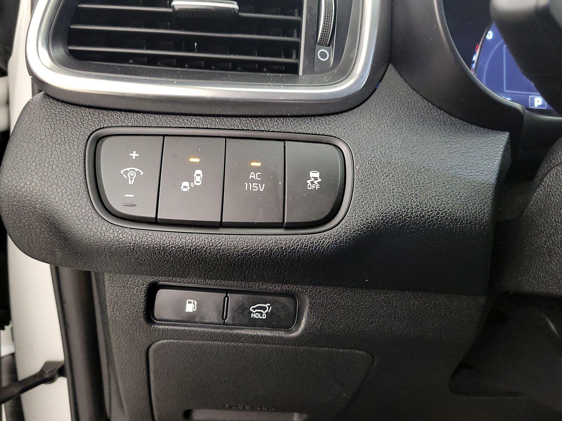 Thumbnail: 2018 Kia Sorento - 13