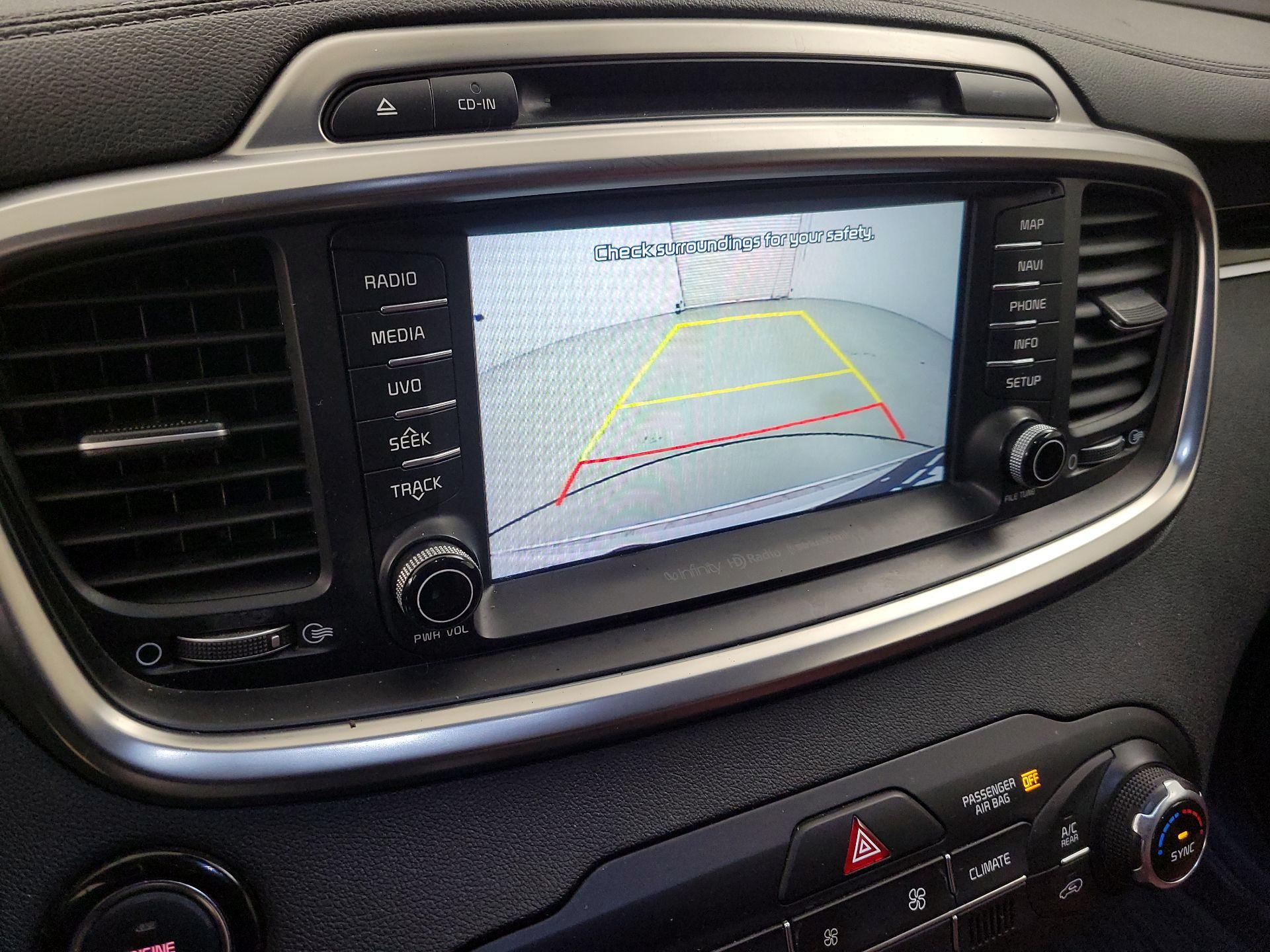 Thumbnail: 2018 Kia Sorento - 15