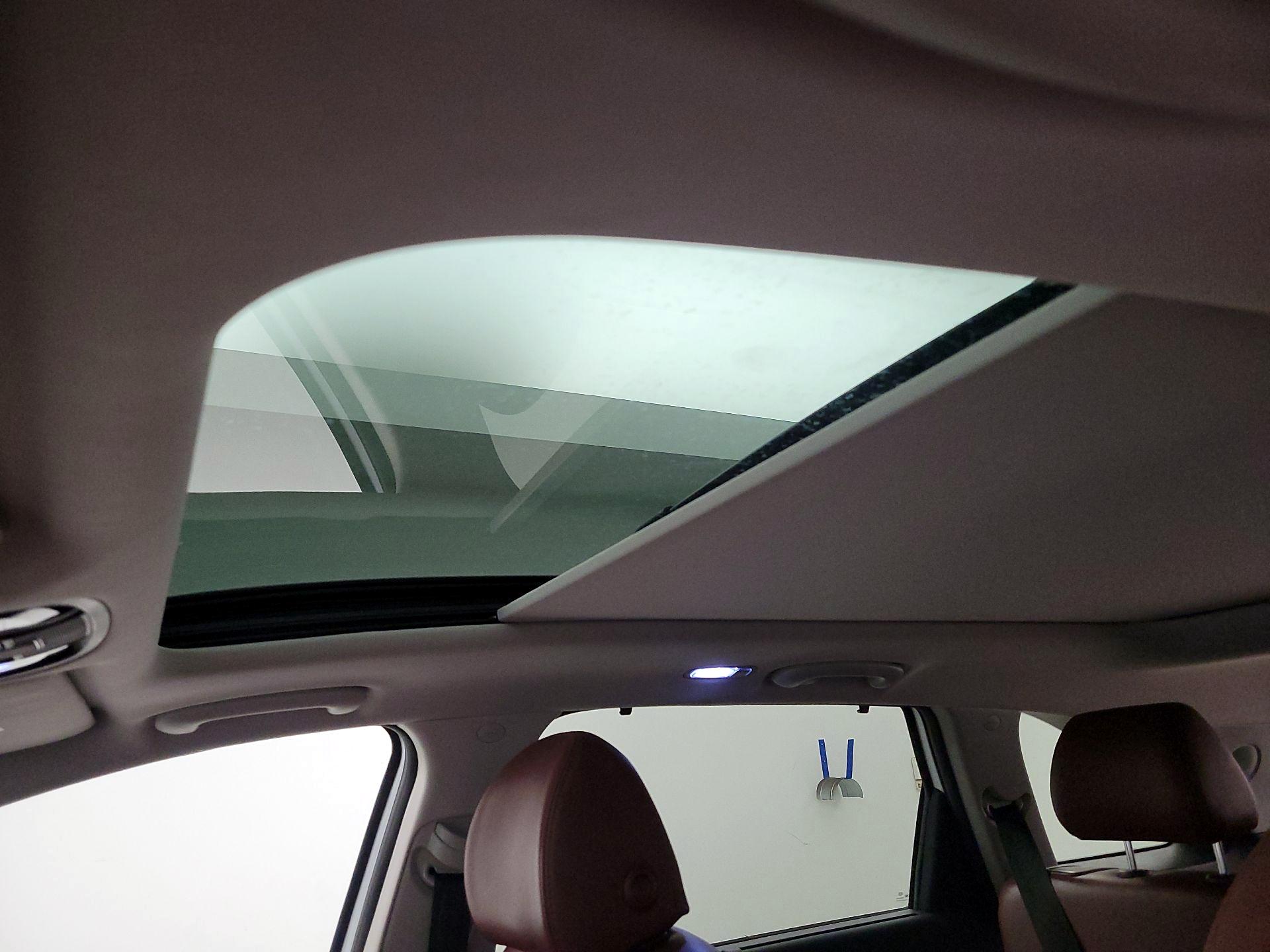 Thumbnail: 2018 Kia Sorento - 20