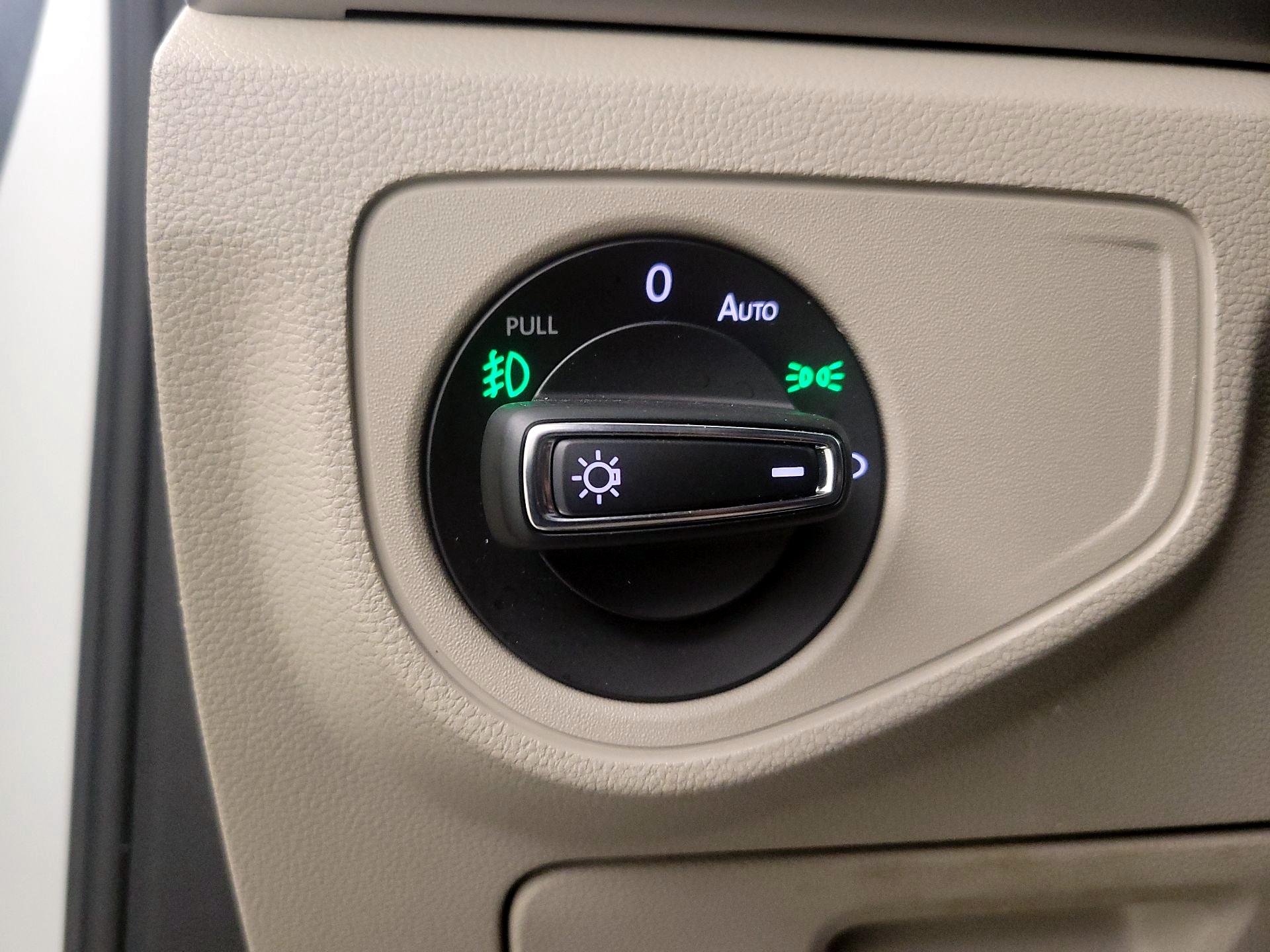 Thumbnail: 2018 Volkswagen Atlas - 13