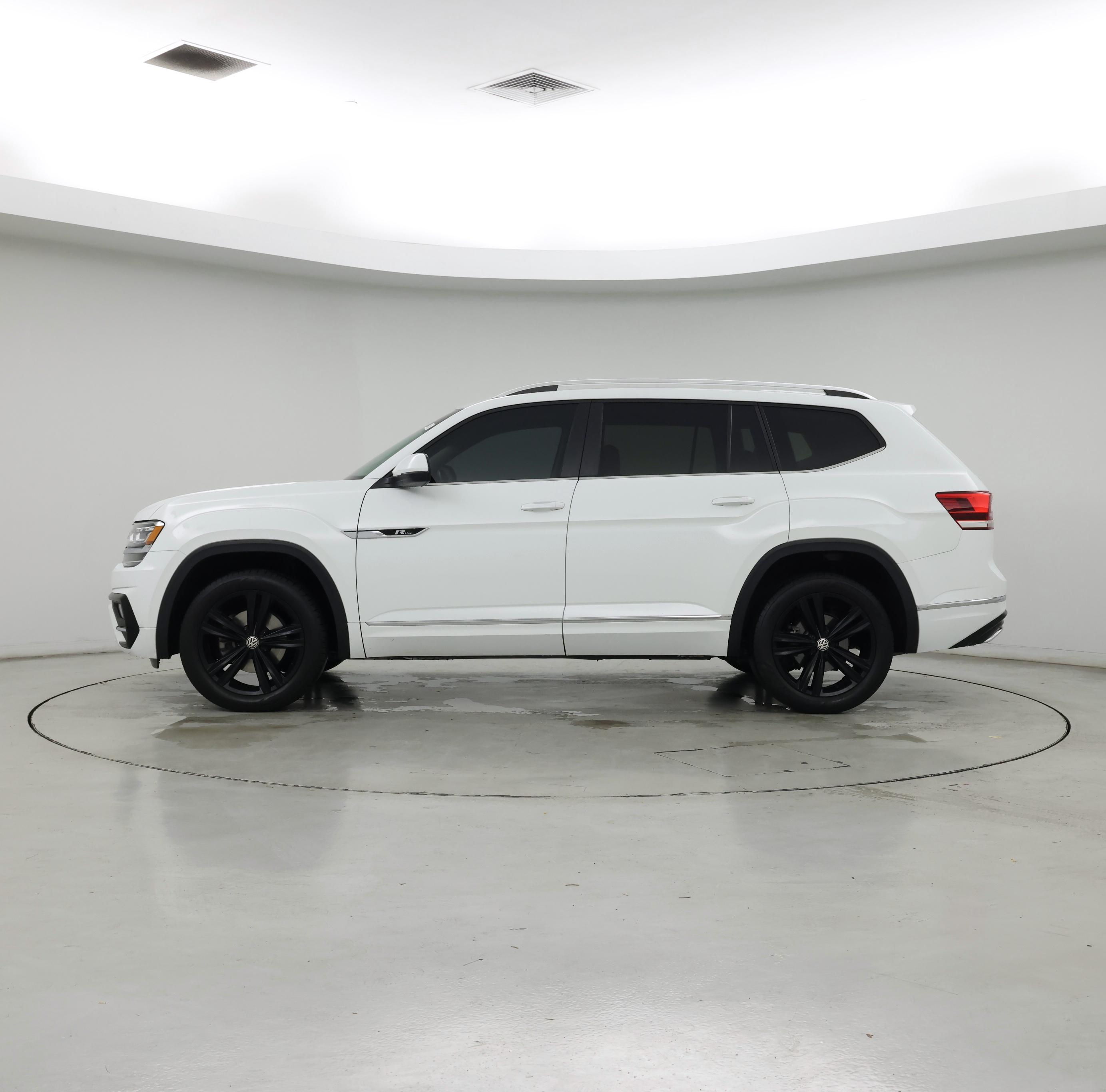 Thumbnail: 2018 Volkswagen Atlas - 3