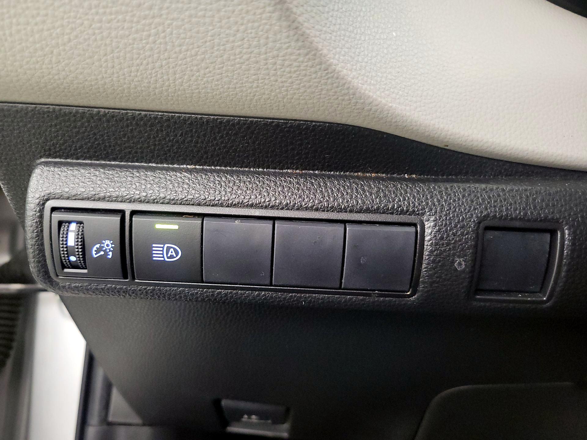 Thumbnail: 2020 Toyota Corolla - 13