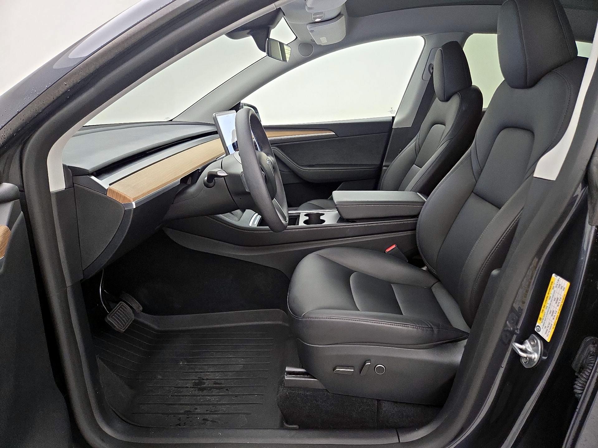 Thumbnail: 2024 Tesla Model Y - 11