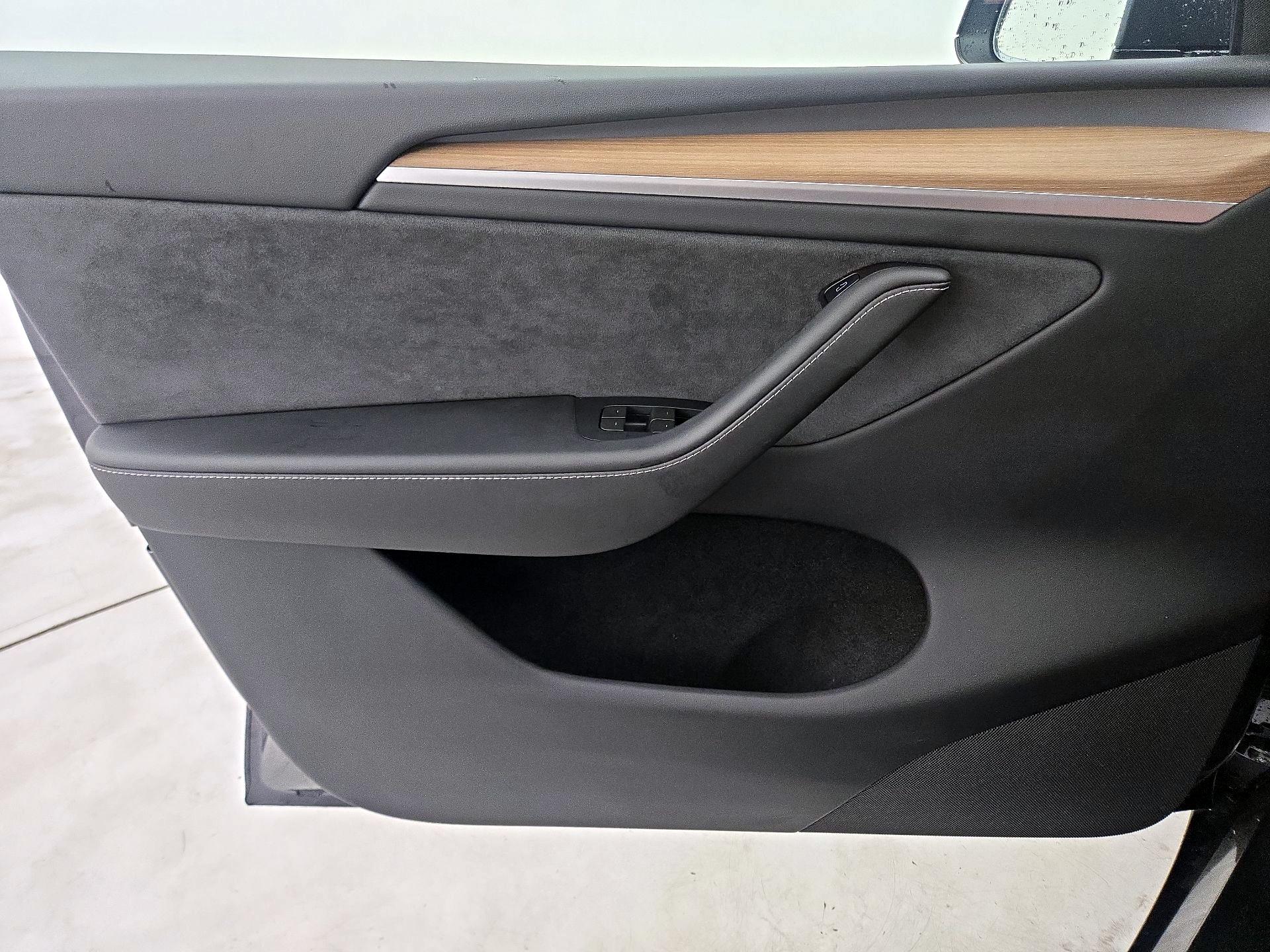 Thumbnail: 2024 Tesla Model Y - 12