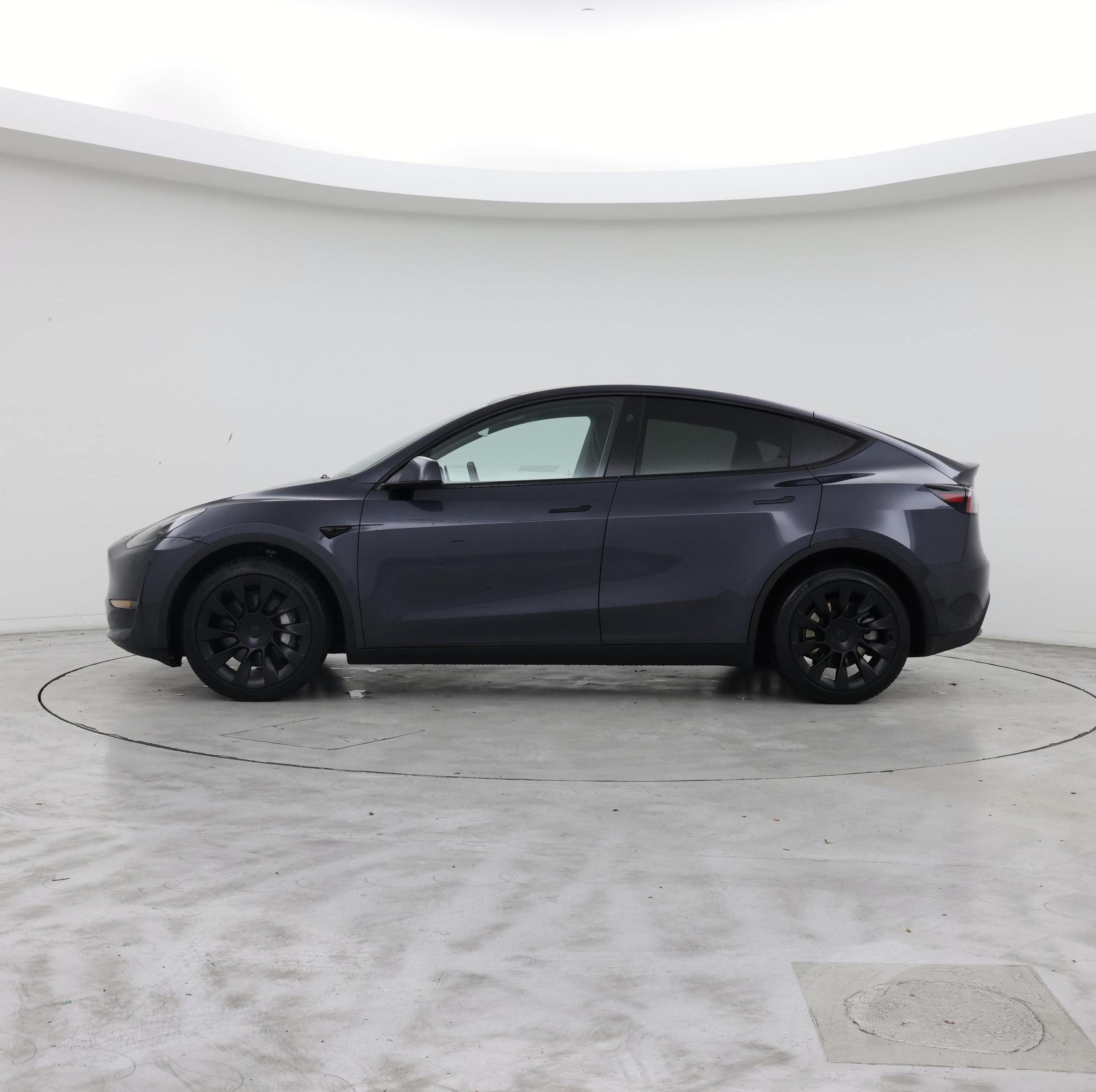 Thumbnail: 2024 Tesla Model Y - 3