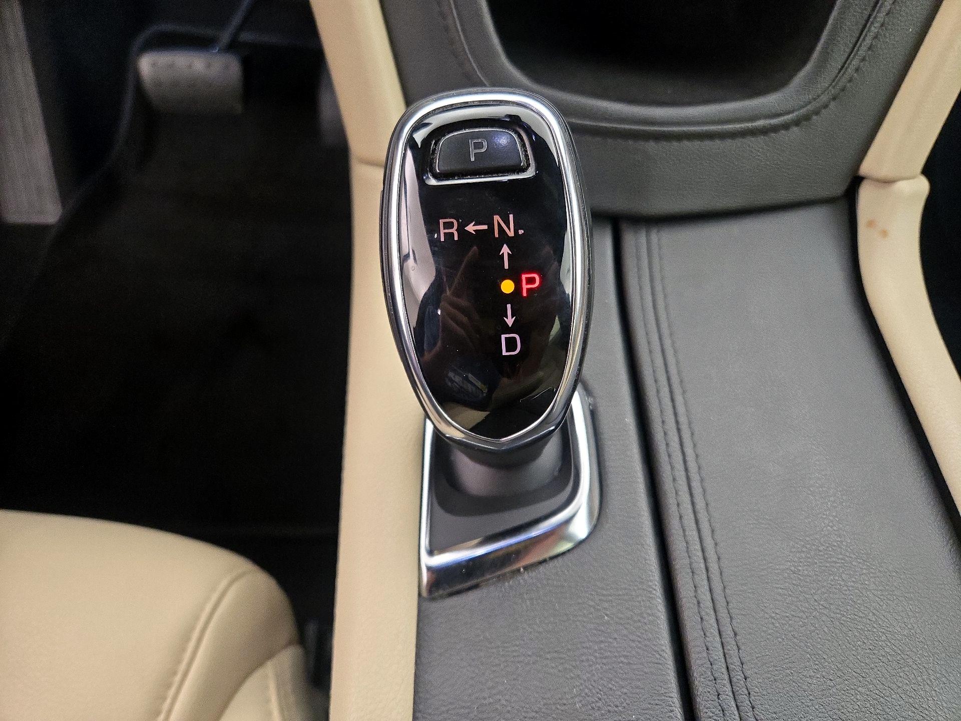 Thumbnail: 2018 Cadillac XT5 - 17