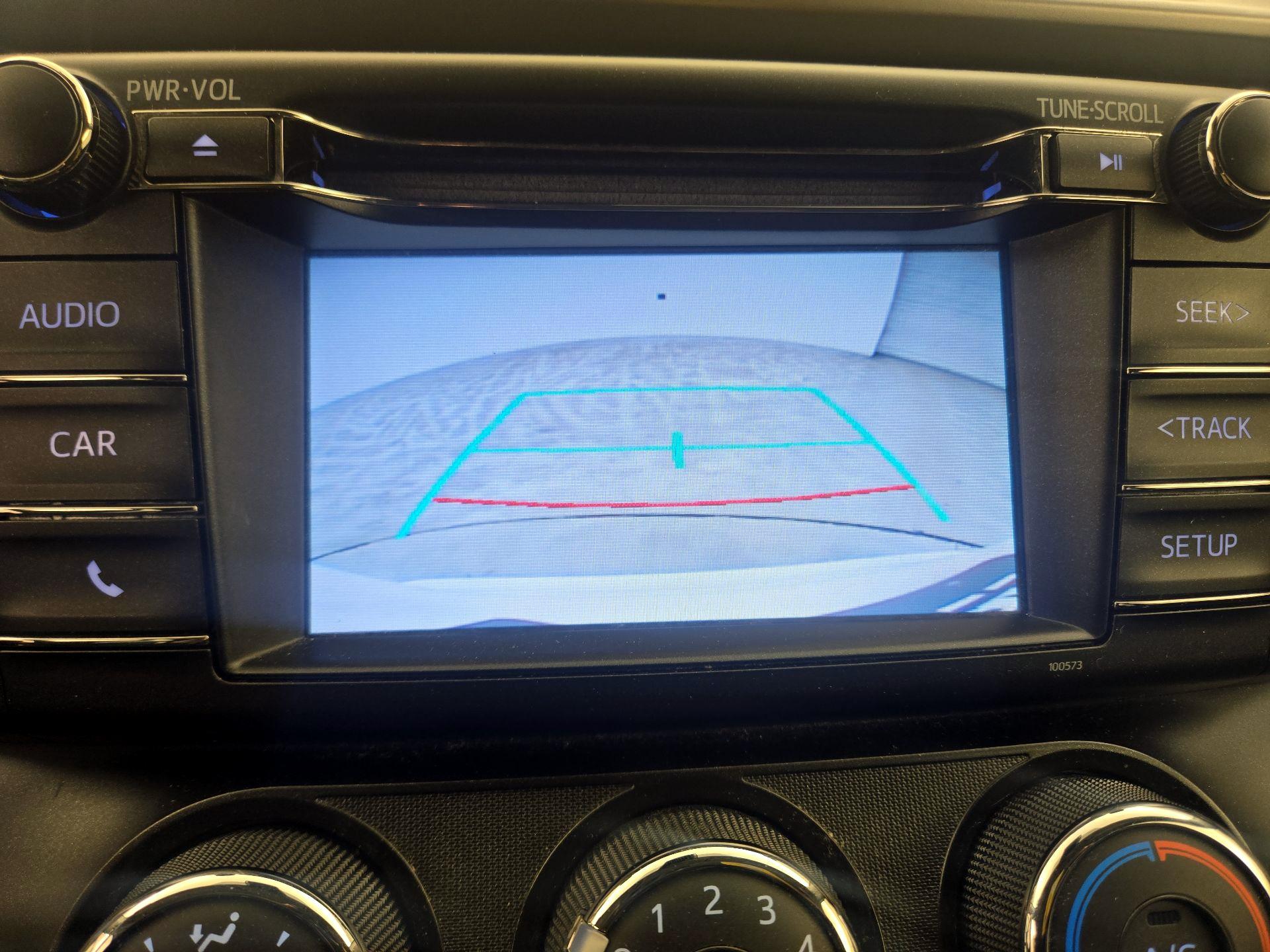 Thumbnail: 2018 Toyota RAV4 - 14