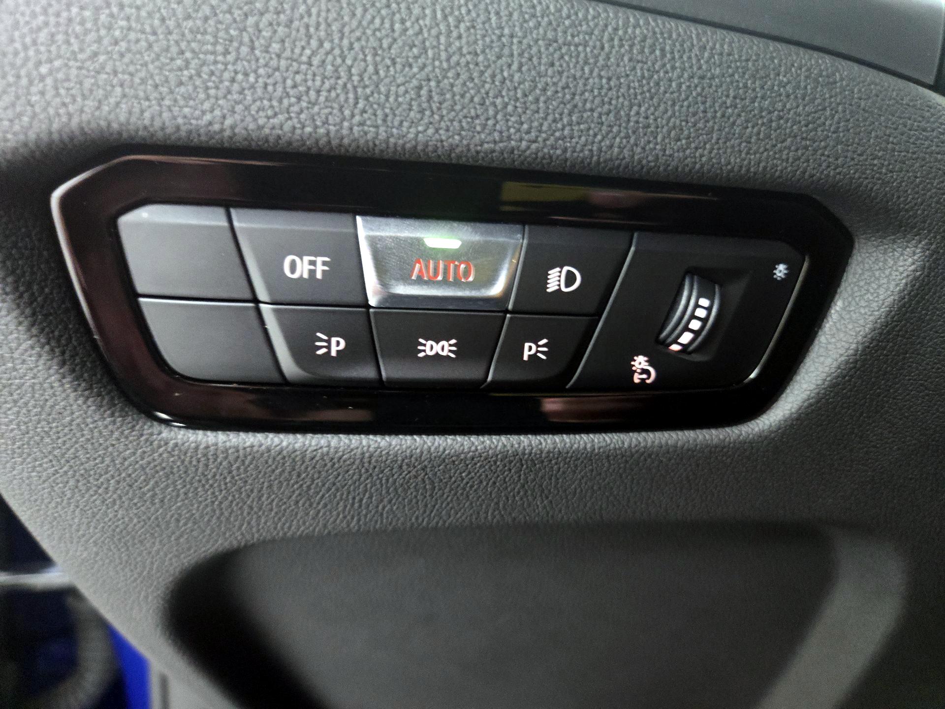 Thumbnail: 2025 BMW M2 - 13