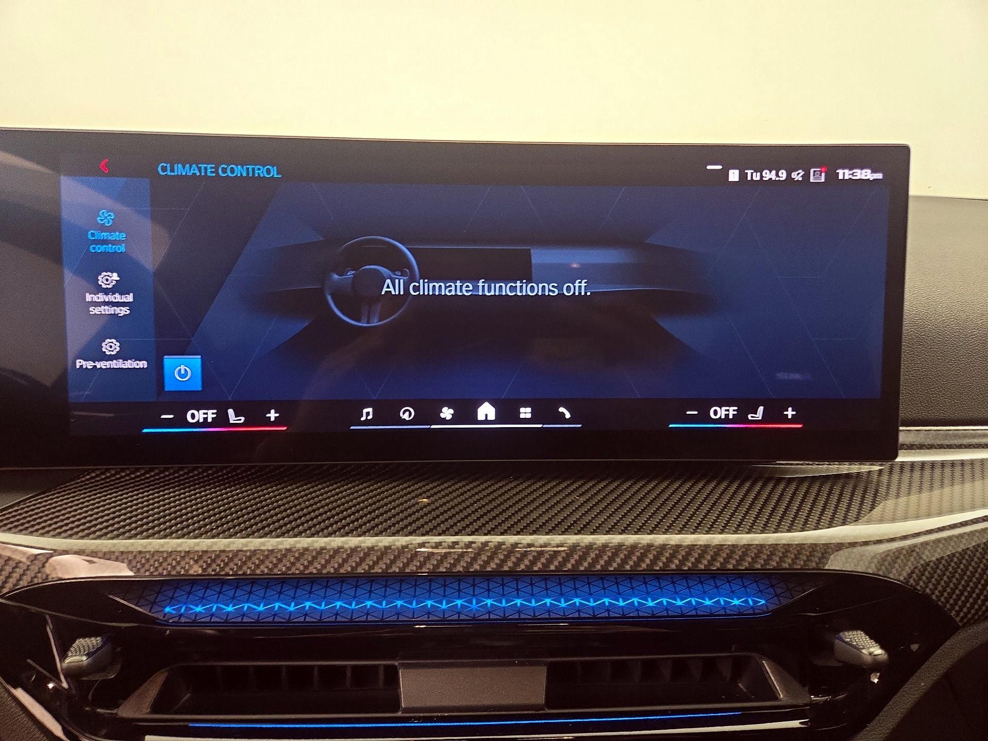 Thumbnail: 2025 BMW M2 - 17