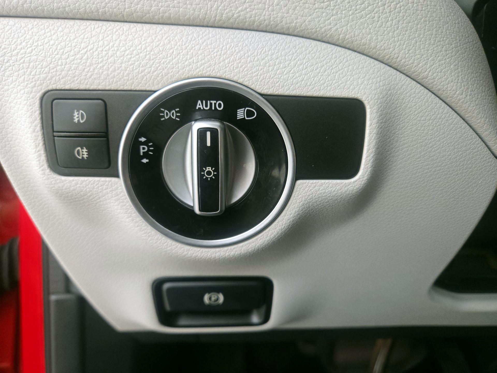 Thumbnail: 2016 Mercedes-Benz GLA - 13