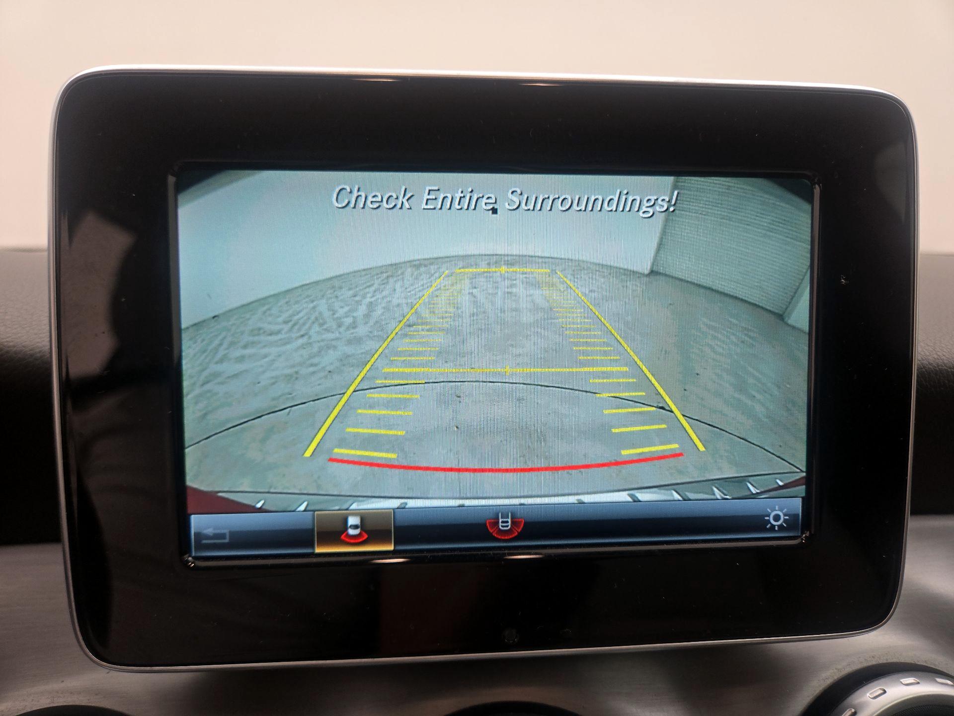 Thumbnail: 2016 Mercedes-Benz GLA - 14