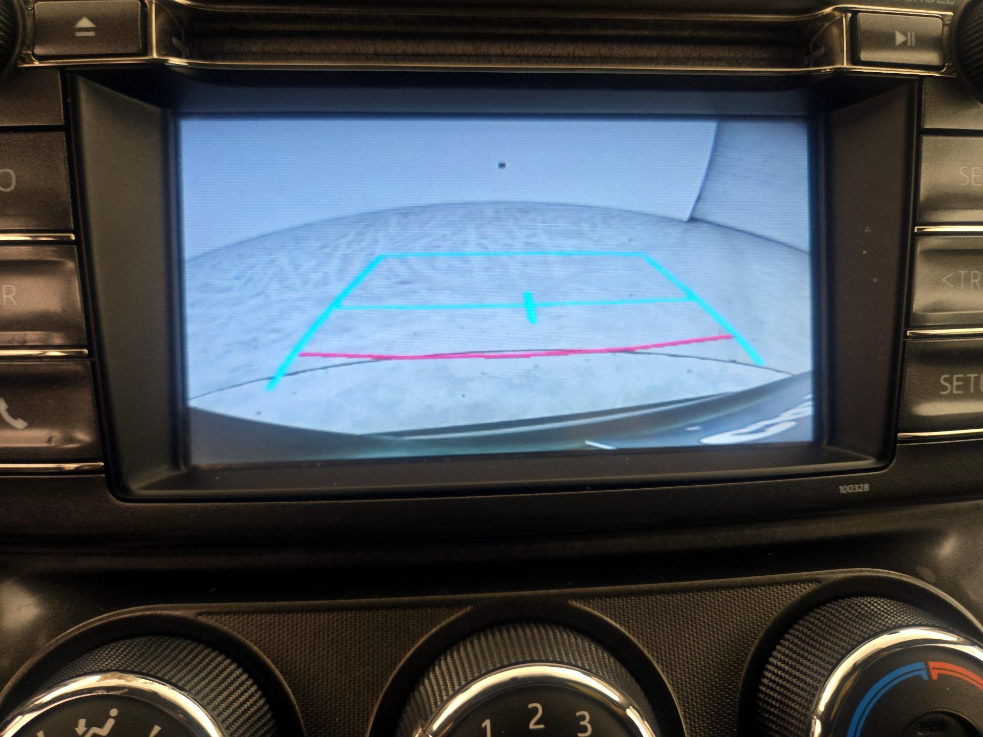 Thumbnail: 2015 Toyota RAV4 - 14