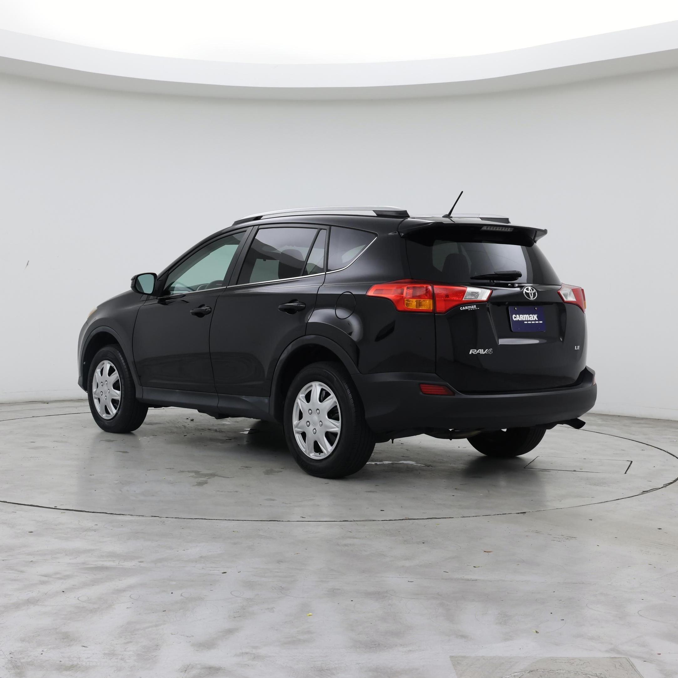 Thumbnail: 2015 Toyota RAV4 - 3