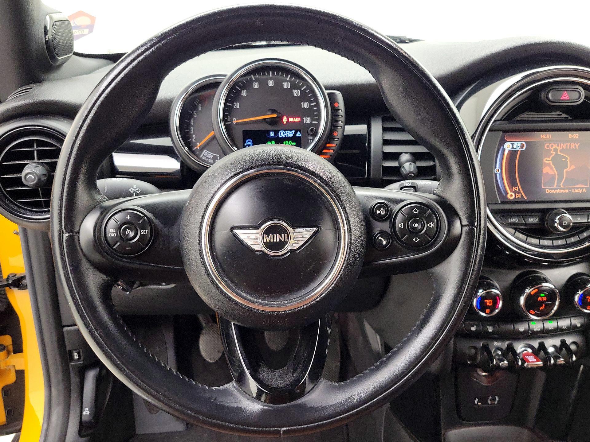Thumbnail: 2016 MINI Cooper - 10