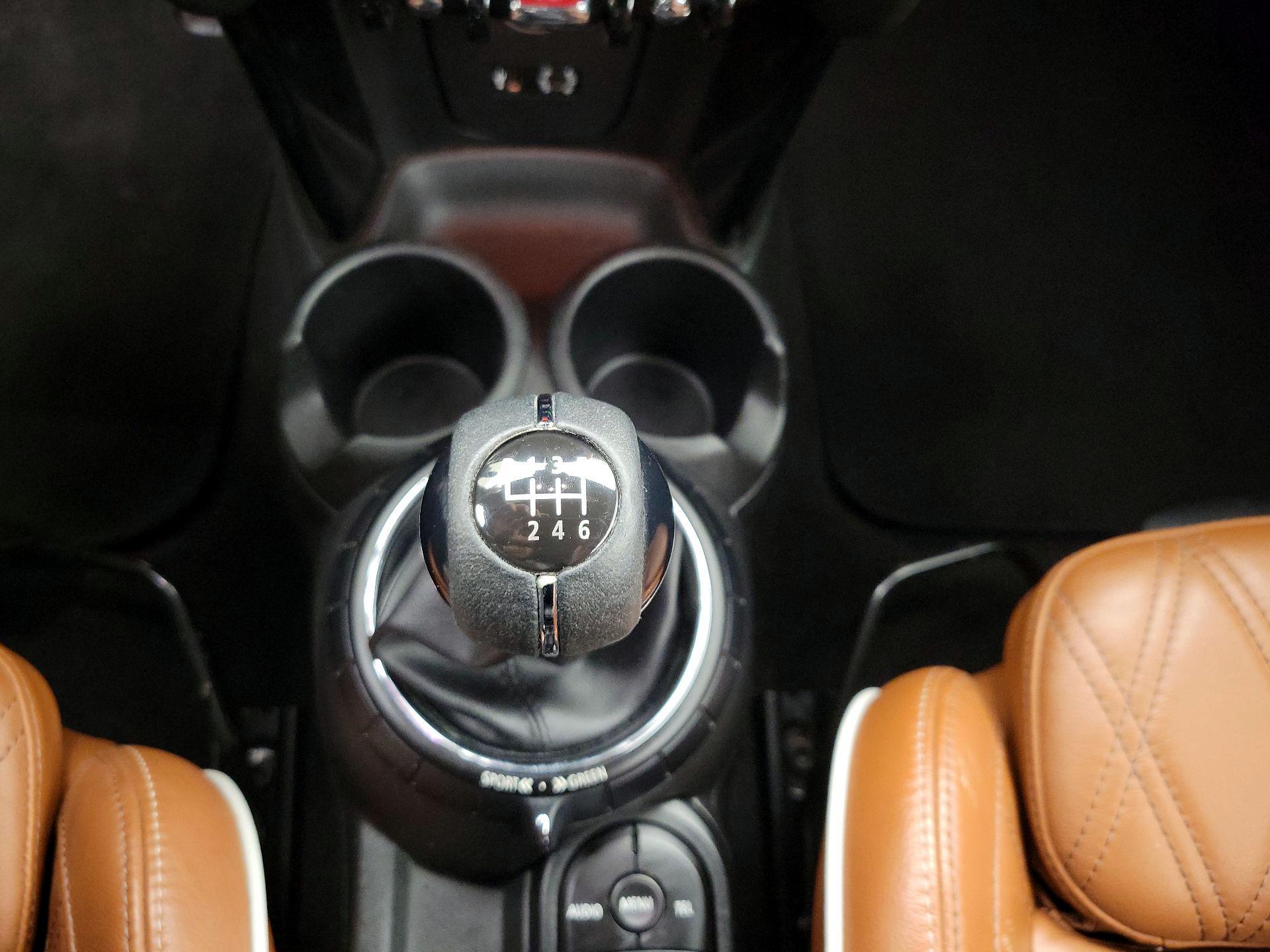 Thumbnail: 2016 MINI Cooper - 16