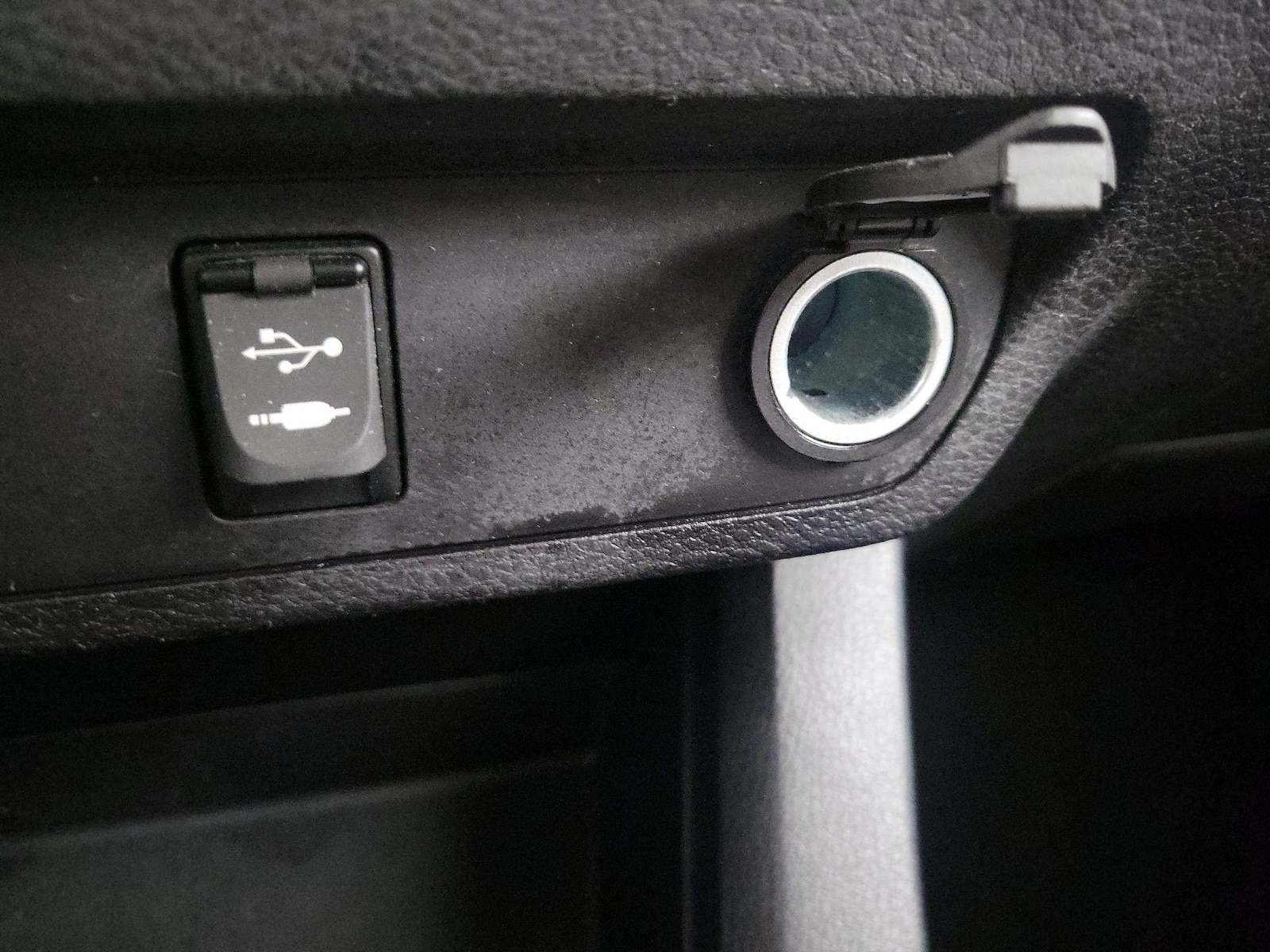2017 Toyota Tacoma SR5 - Photo 19
