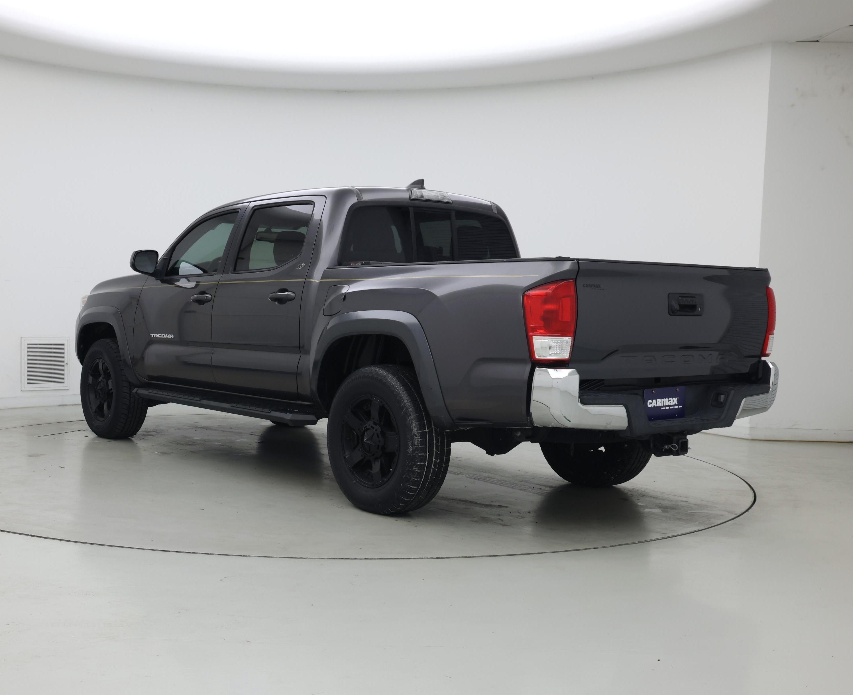 Thumbnail: 2017 Toyota Tacoma - 2
