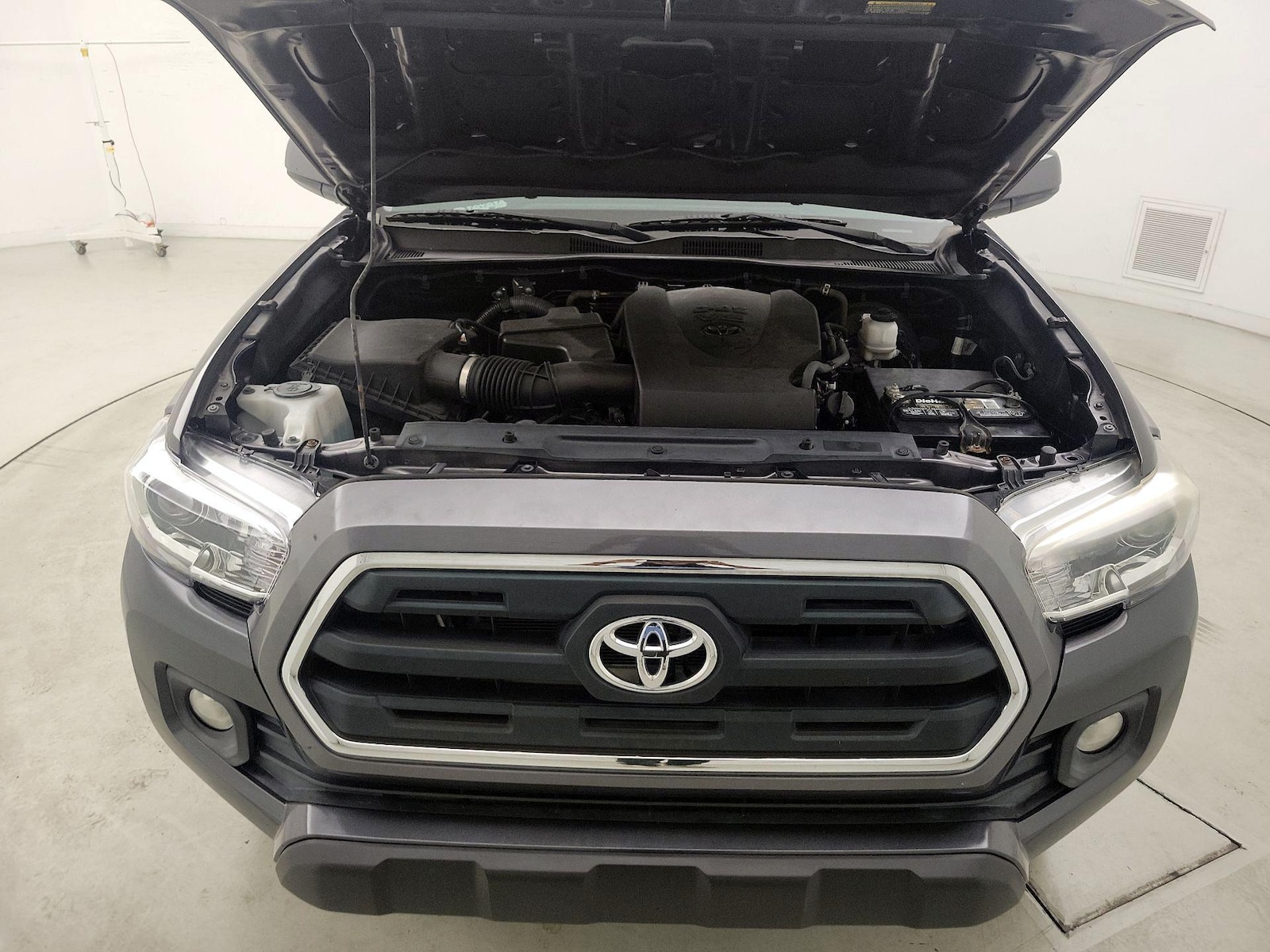 2017 Toyota Tacoma SR5 - Photo 23