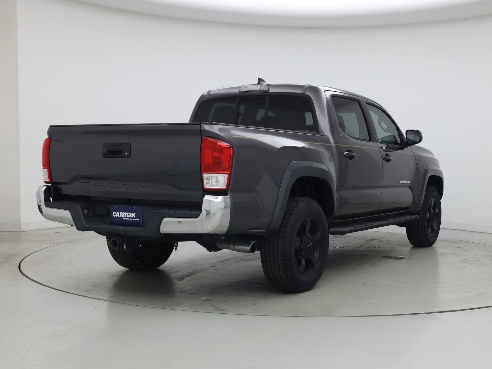 2017 Toyota Tacoma SR5 - Photo 9