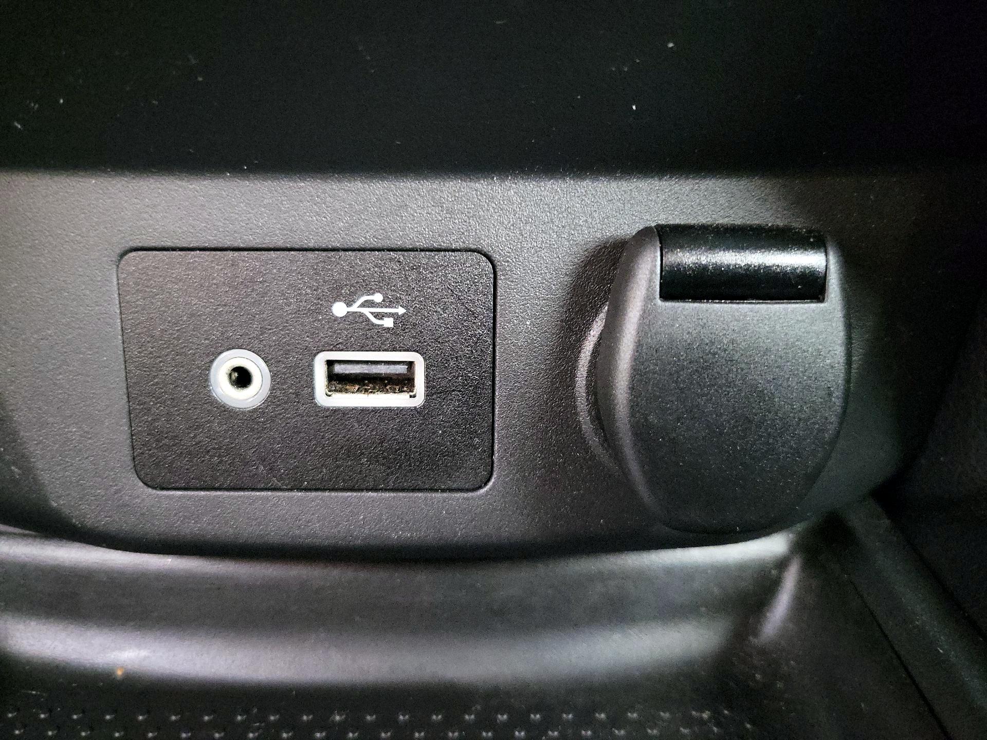 Thumbnail: 2018 Nissan Rogue - 18