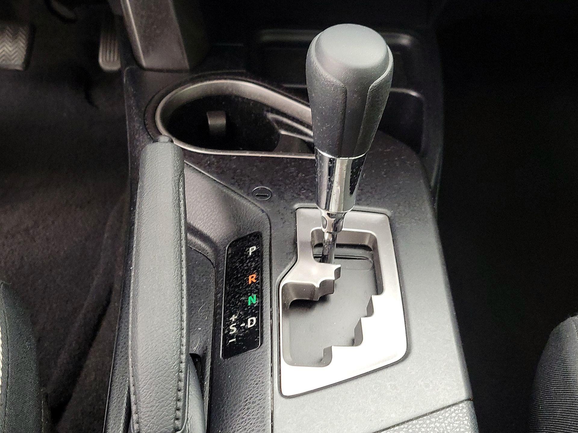 Thumbnail: 2018 Toyota RAV4 - 17