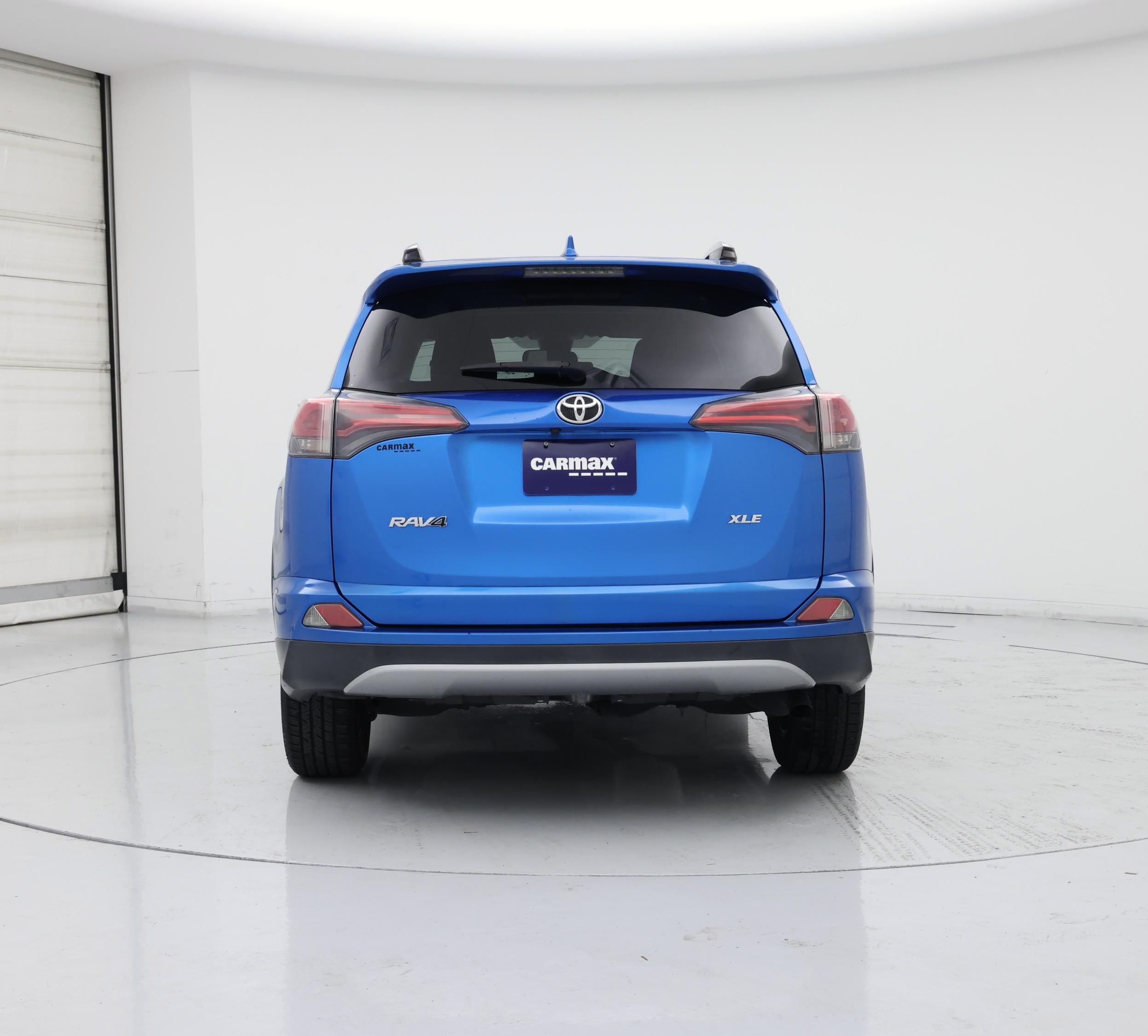 Thumbnail: 2018 Toyota RAV4 - 6