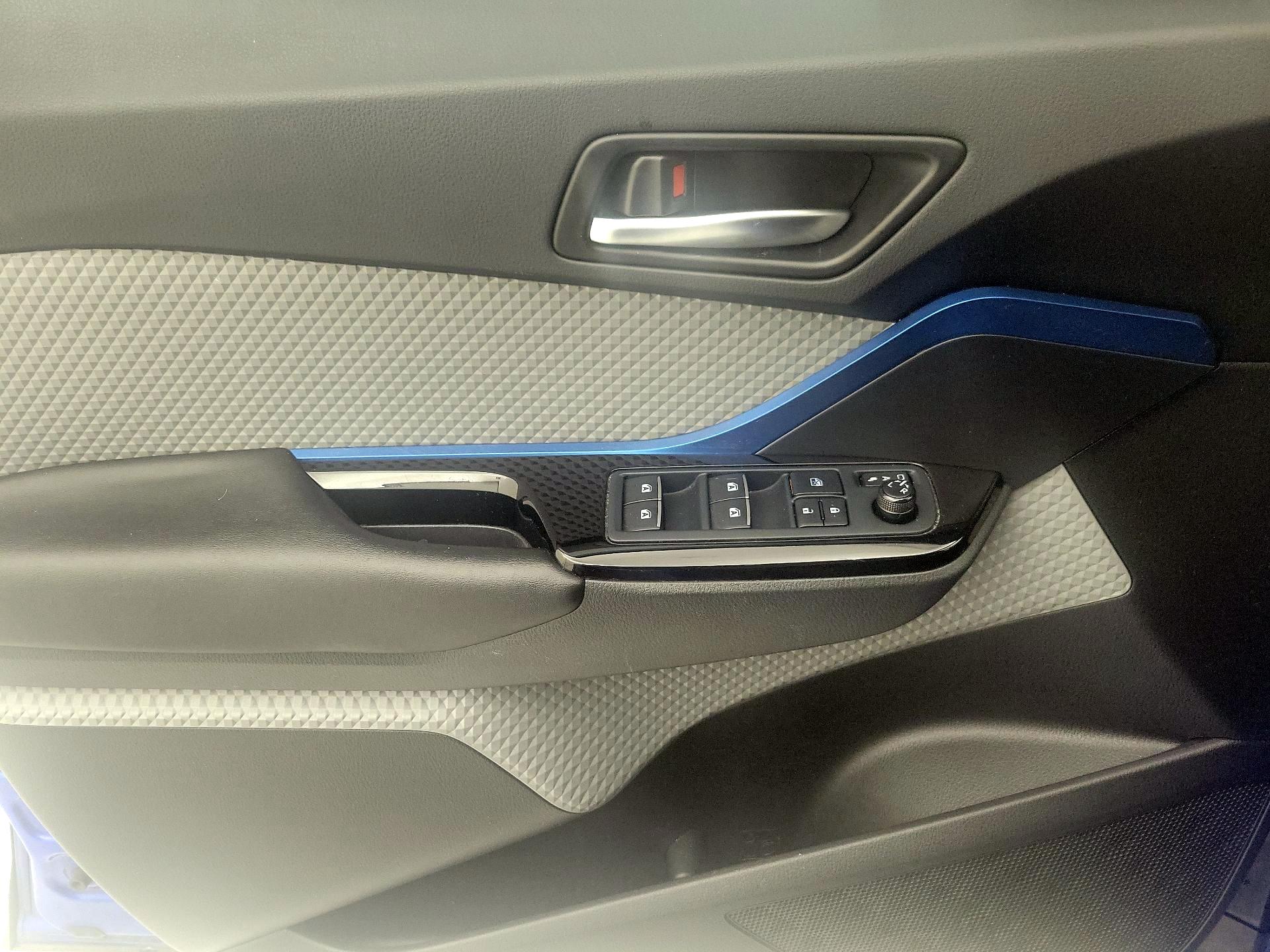 Thumbnail: 2019 Toyota C-HR - 12