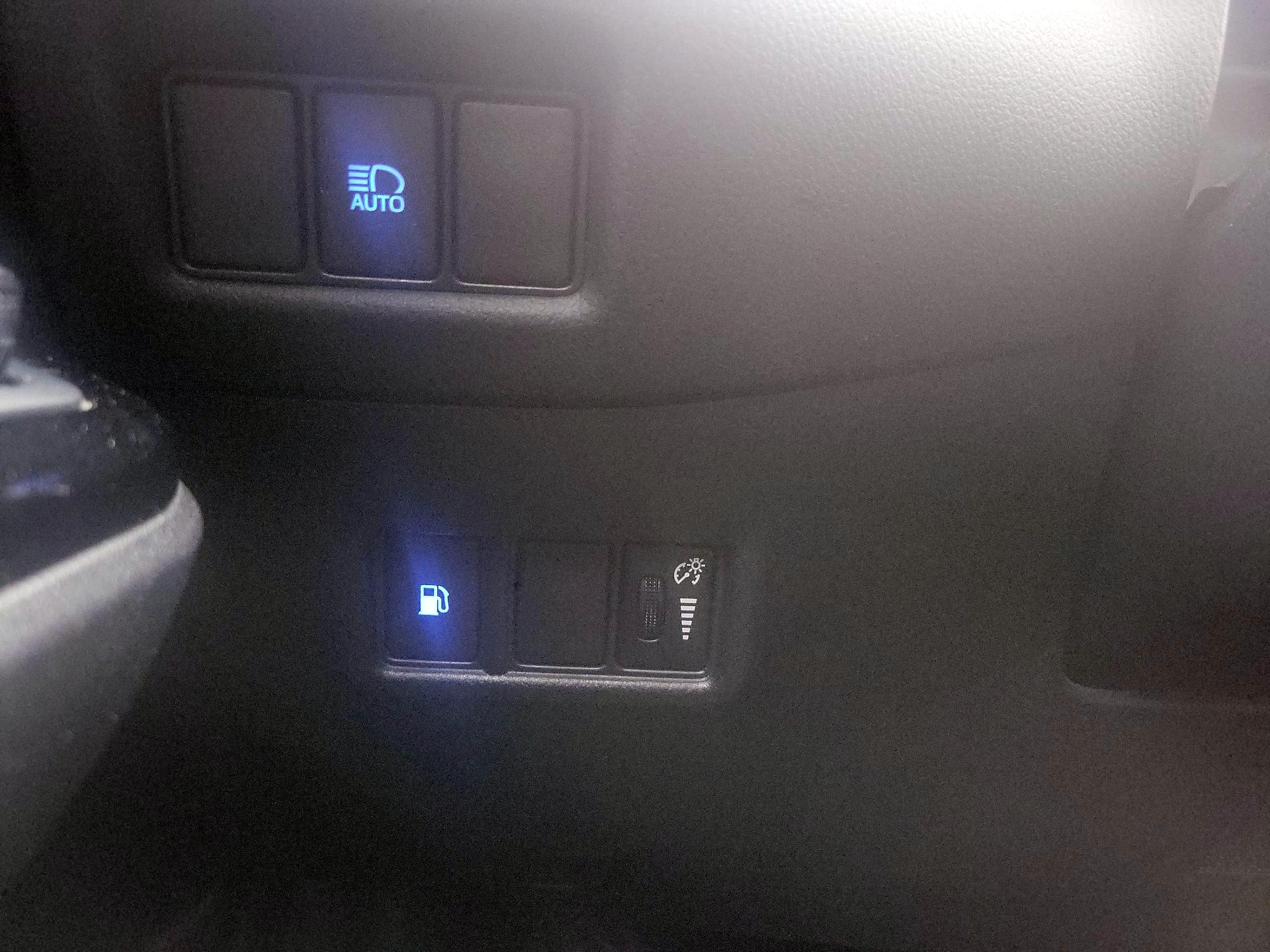 Thumbnail: 2019 Toyota C-HR - 13