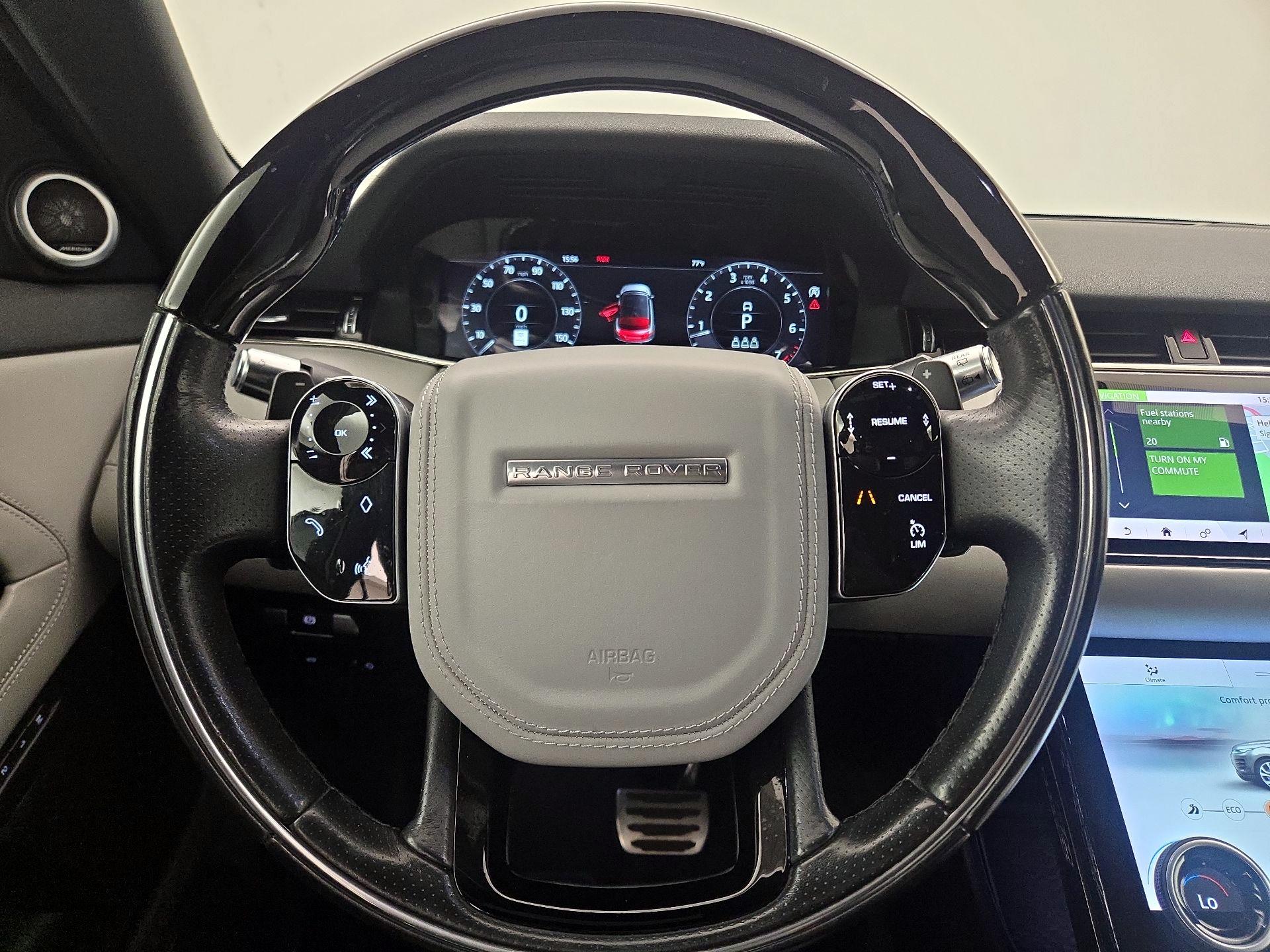 Thumbnail: 2020 Land Rover Range Rover Evoque - 10