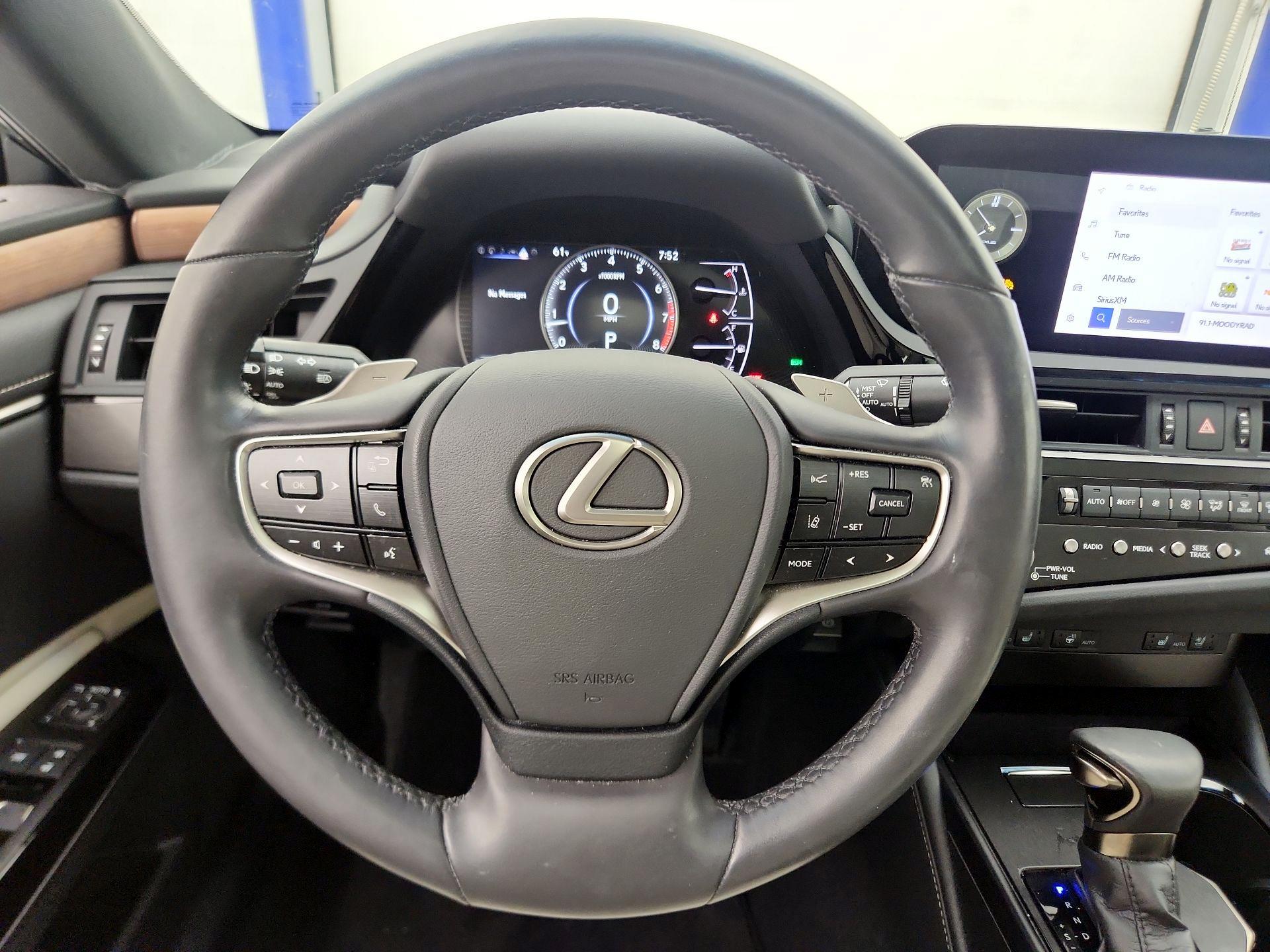 Thumbnail: 2024 Lexus ES - 10