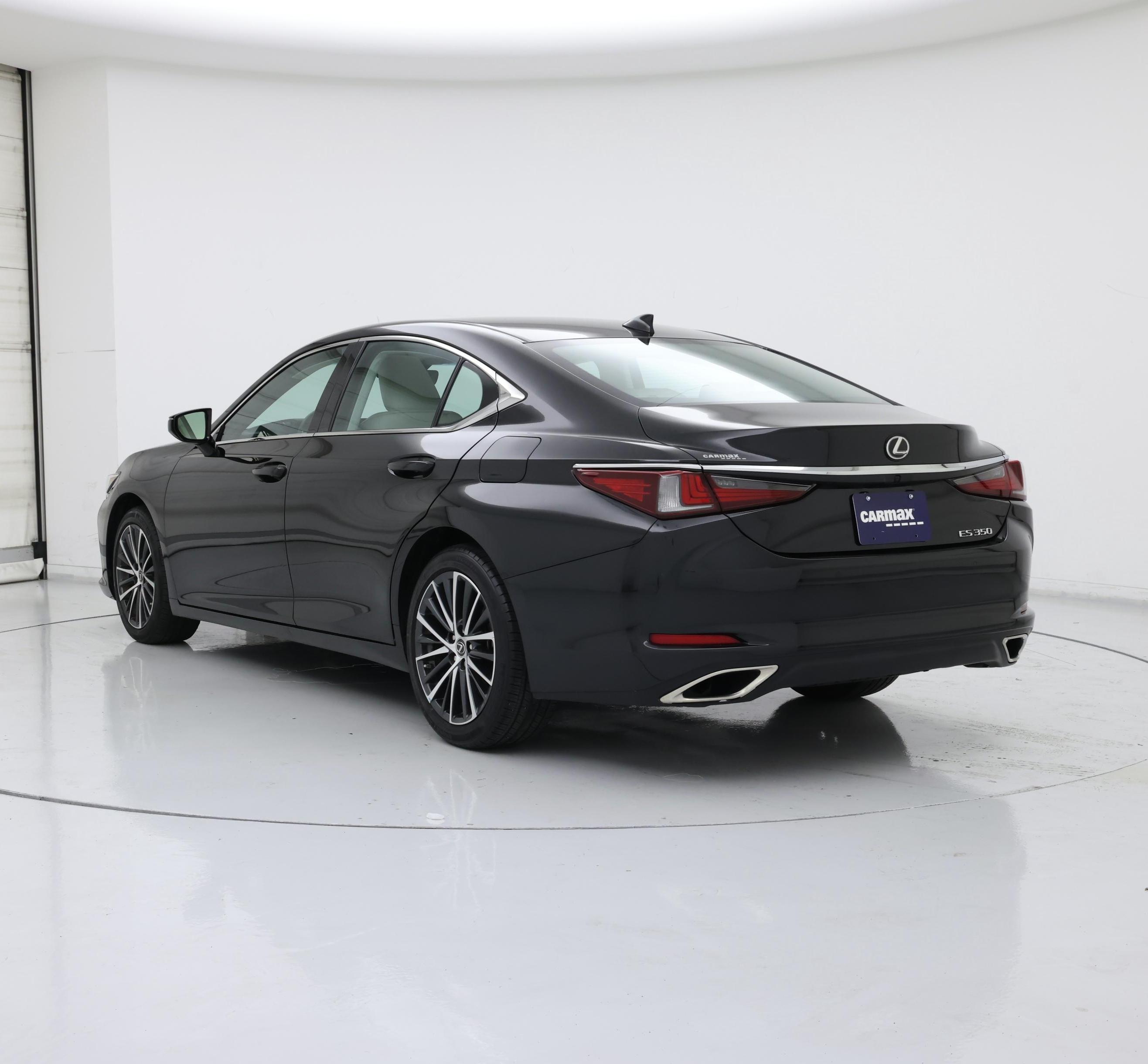 Thumbnail: 2024 Lexus ES - 2
