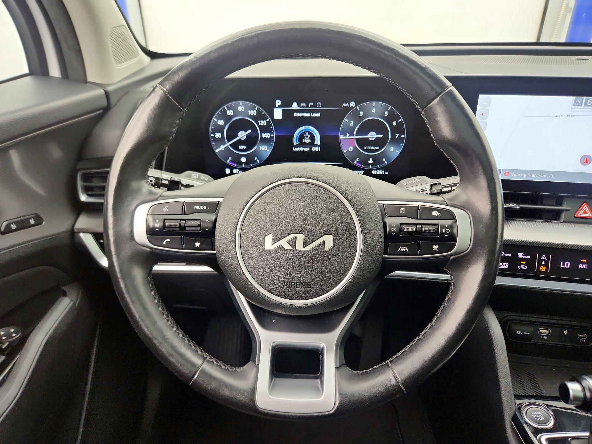 Thumbnail: 2023 Kia Sportage - 10