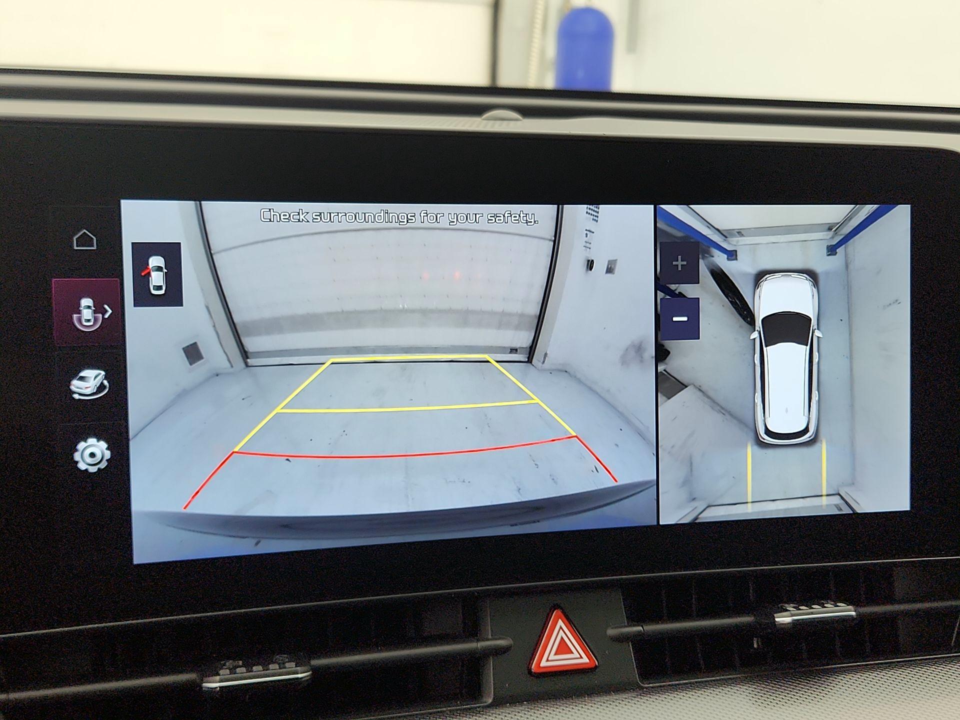 Thumbnail: 2023 Kia Sportage - 15