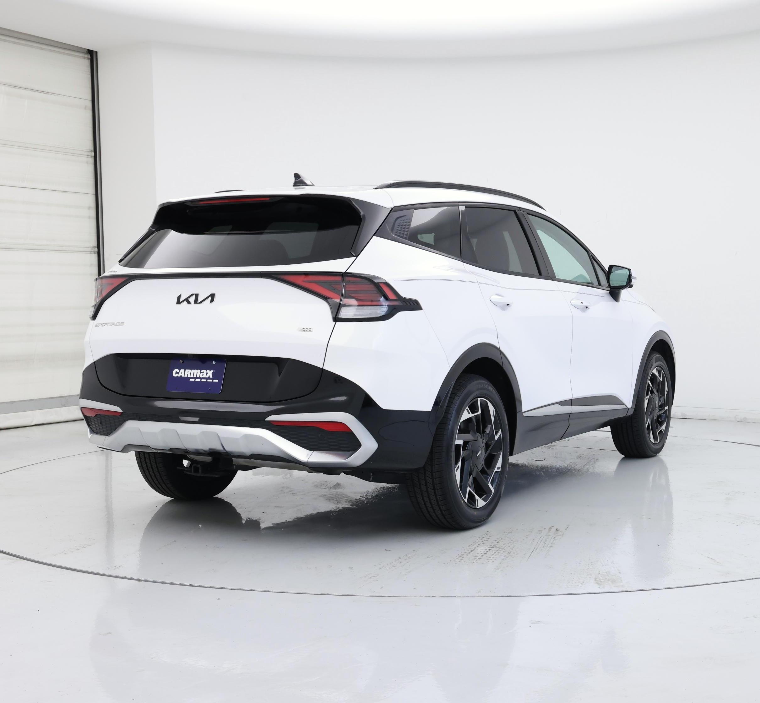 Thumbnail: 2023 Kia Sportage - 8