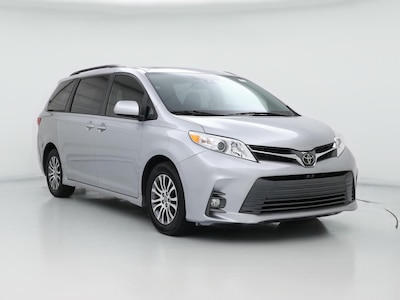 2020 Toyota Sienna XLE