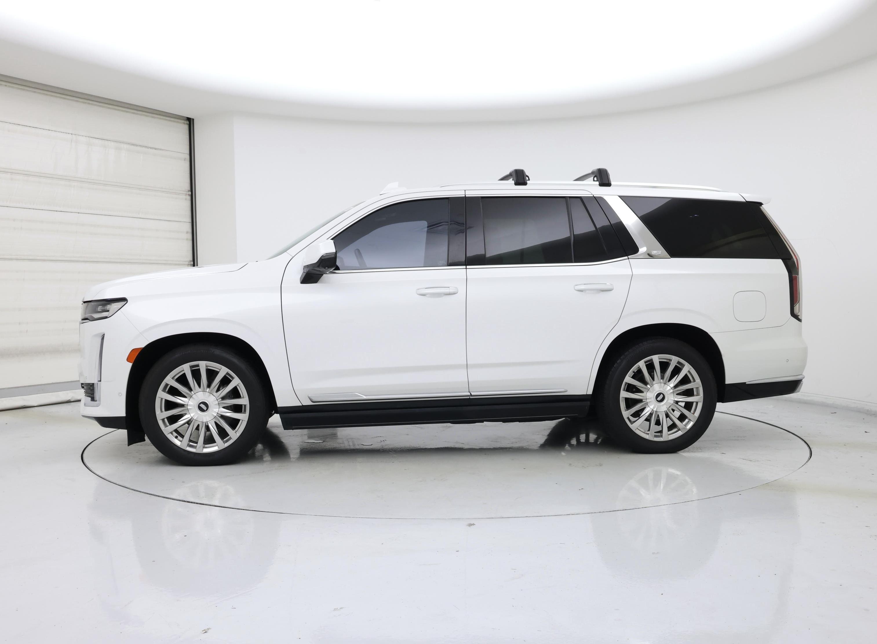 Thumbnail: 2022 Cadillac Escalade - 3