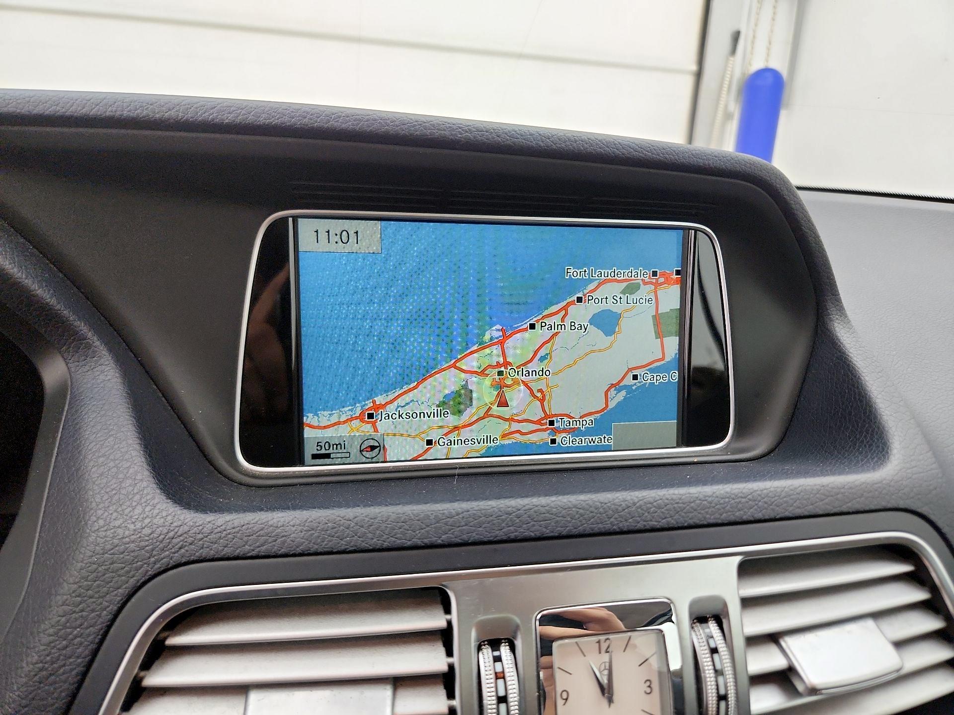 Thumbnail: 2015 Mercedes-Benz E-Class - 14