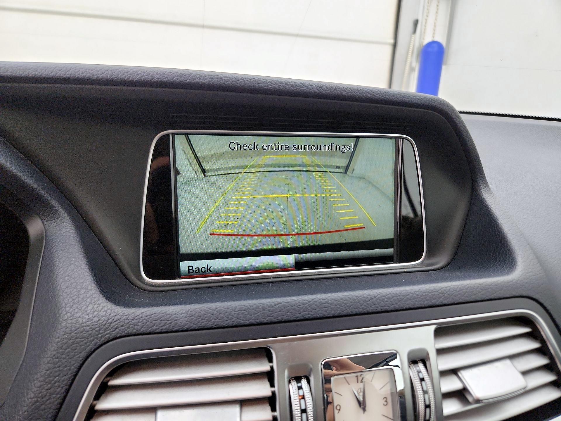 Thumbnail: 2015 Mercedes-Benz E-Class - 15