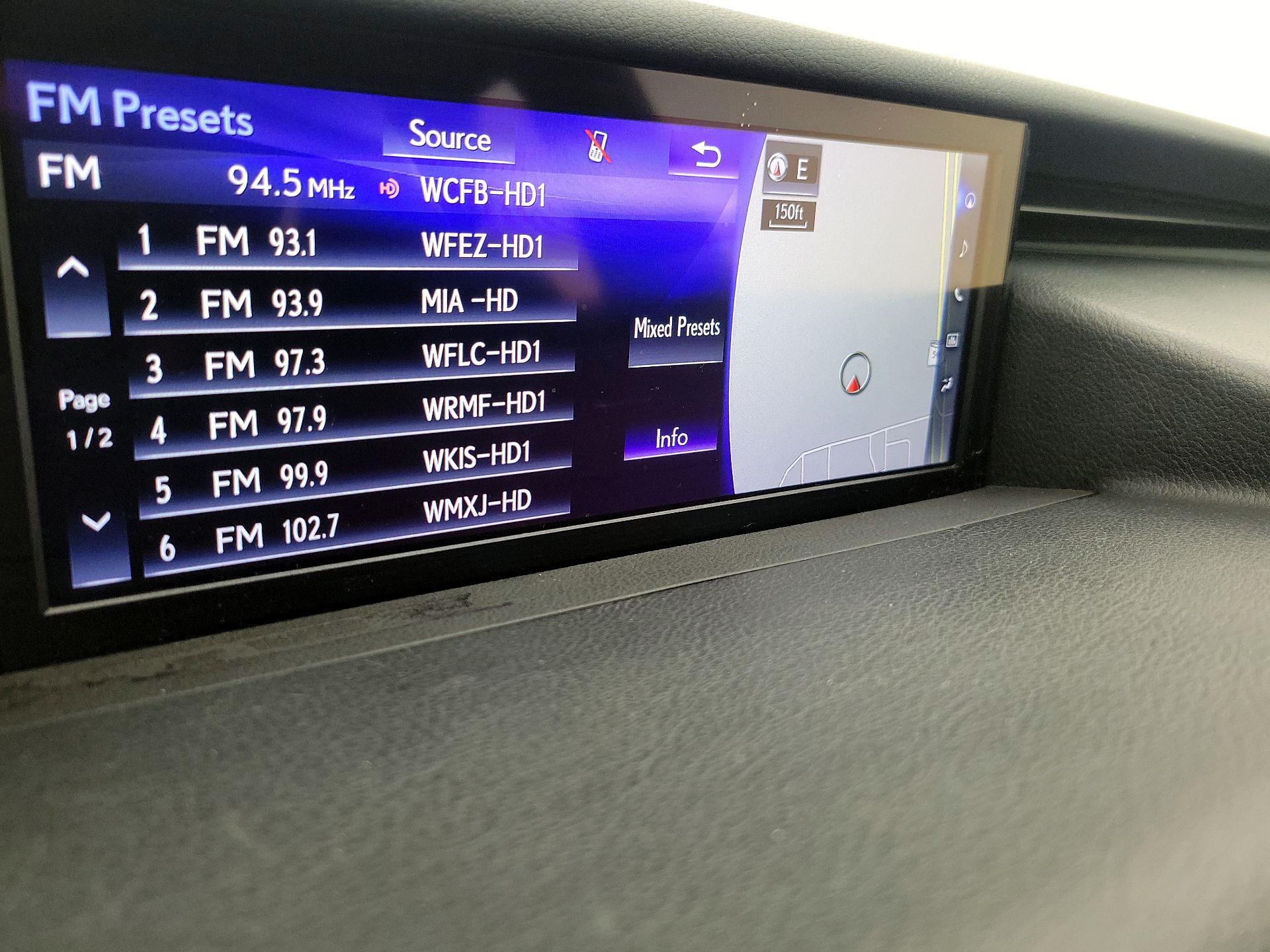 Thumbnail: 2019 Lexus IS - 16