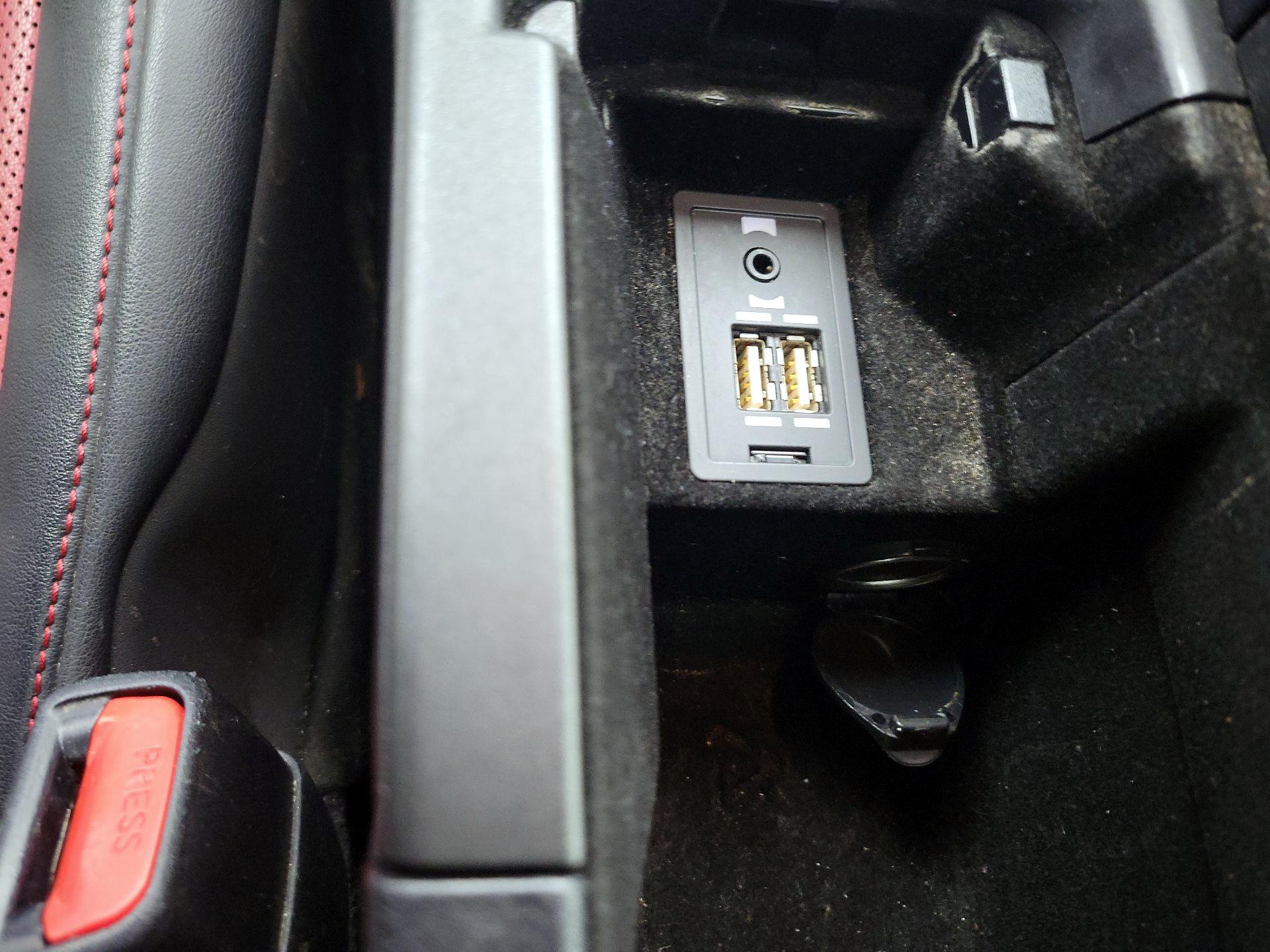 Thumbnail: 2019 Lexus IS - 19