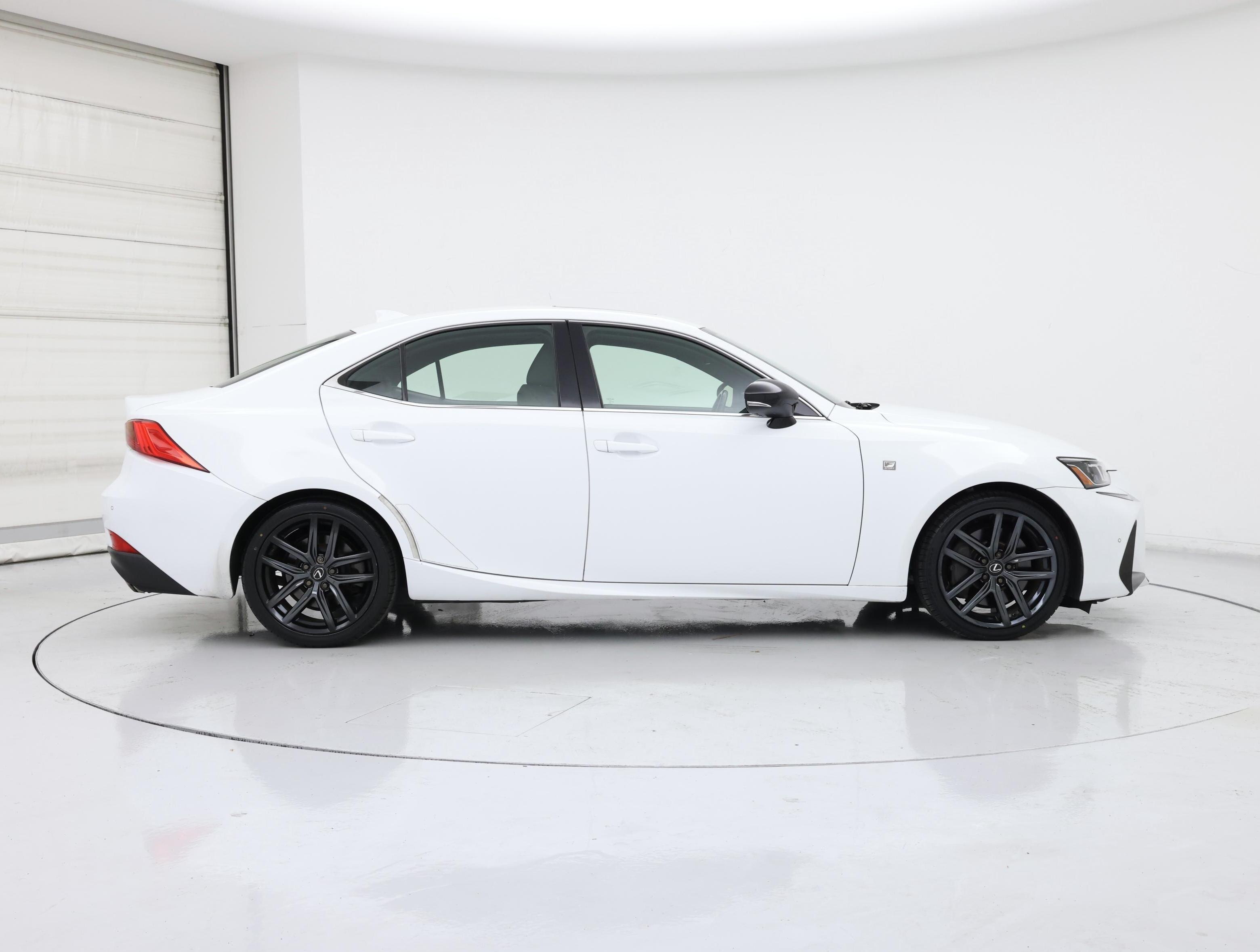 Thumbnail: 2019 Lexus IS - 7