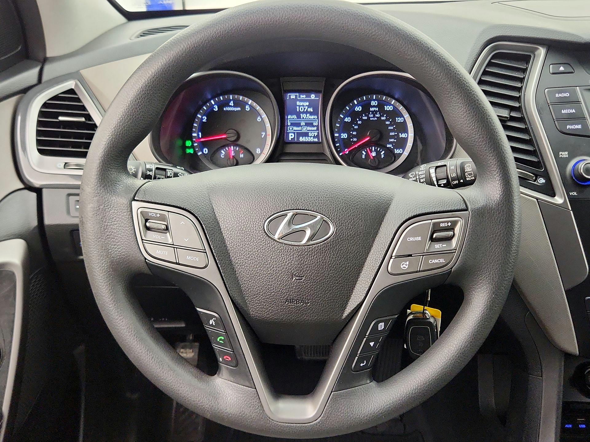 Thumbnail: 2016 Hyundai Santa Fe - 10