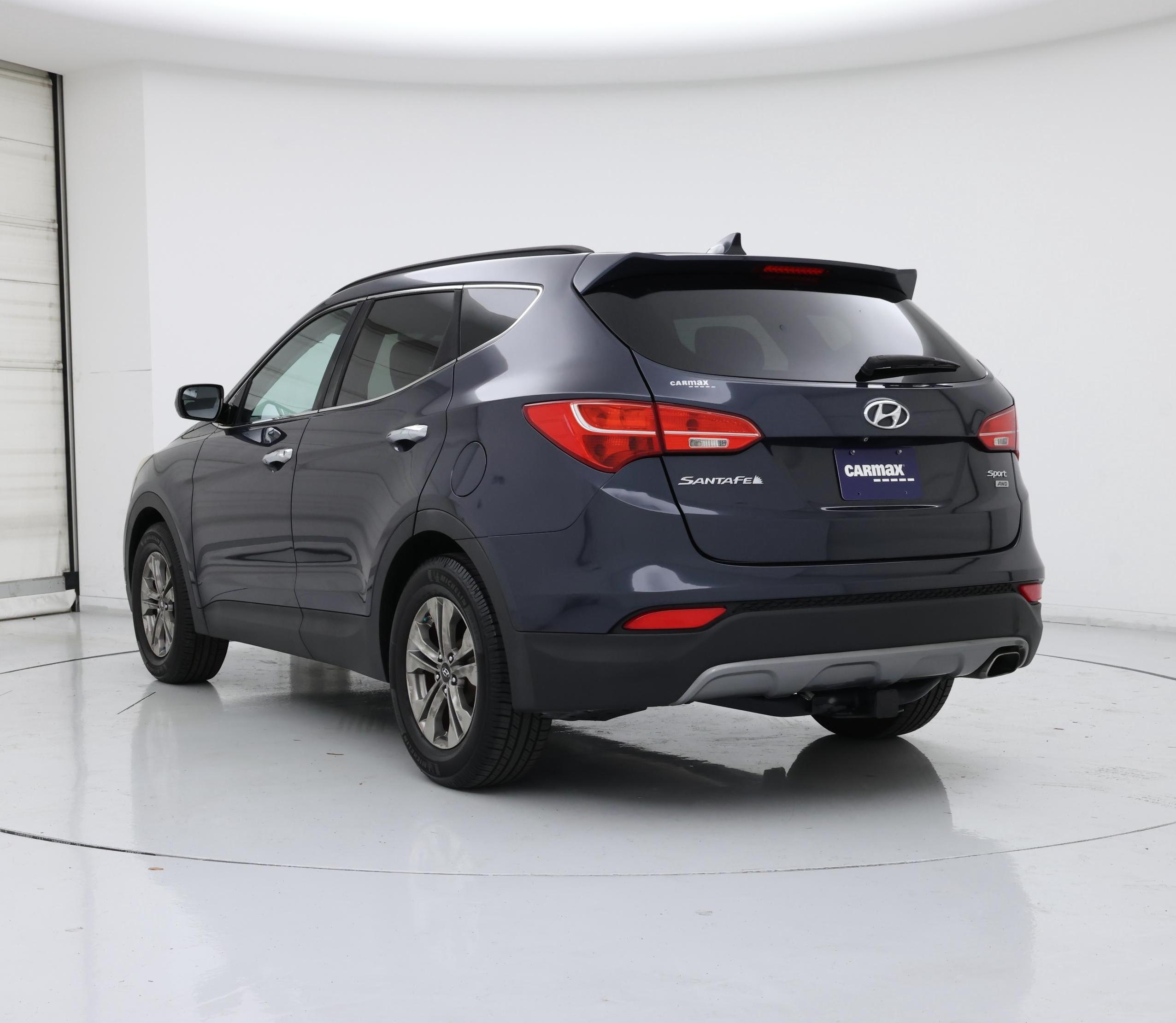 Thumbnail: 2016 Hyundai Santa Fe - 2