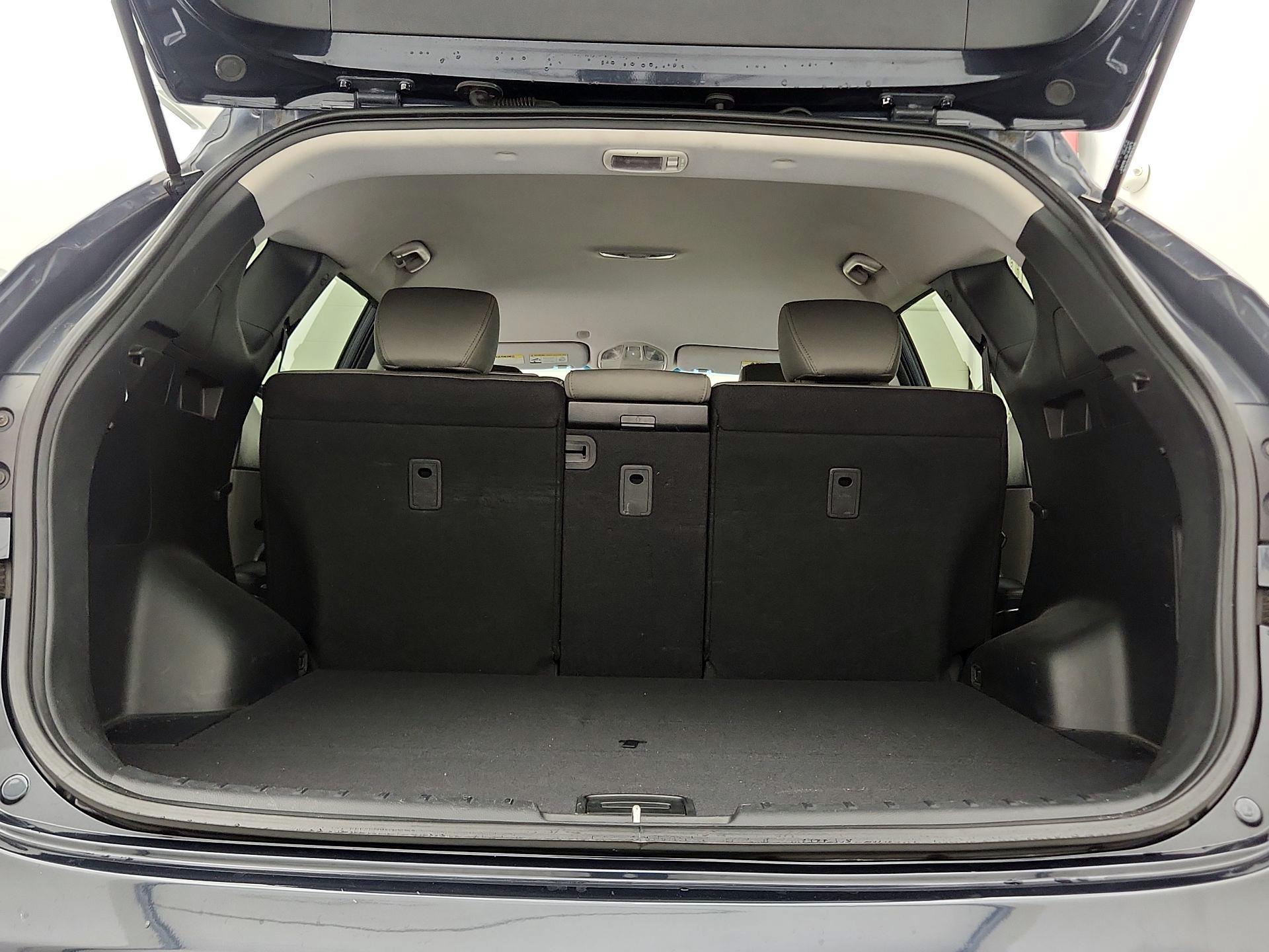 Thumbnail: 2016 Hyundai Santa Fe - 20