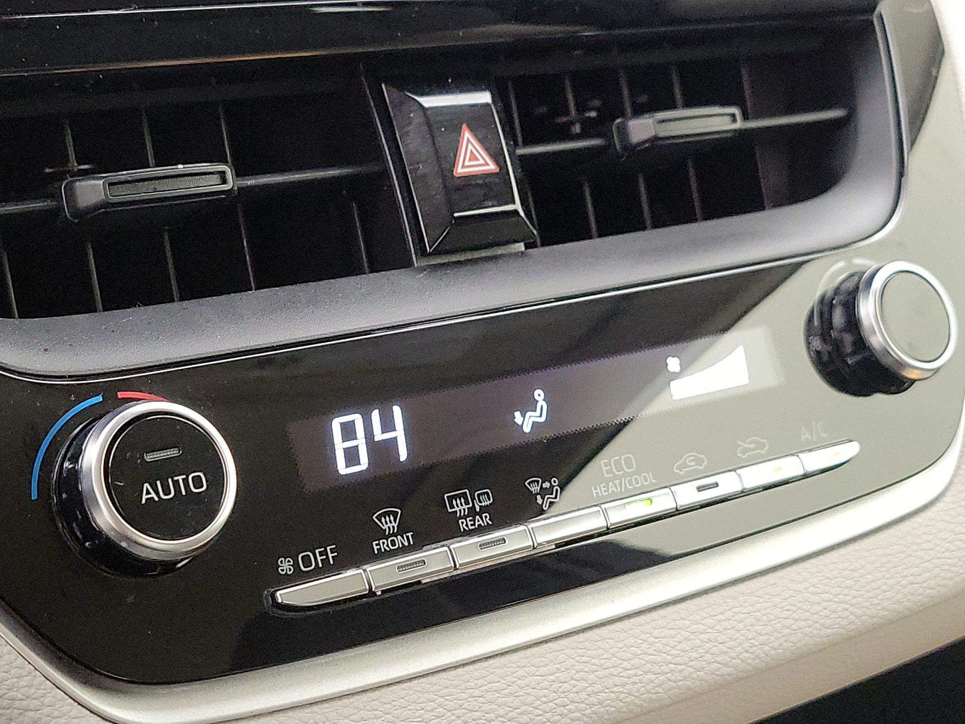 Thumbnail: 2021 Toyota Corolla - 16