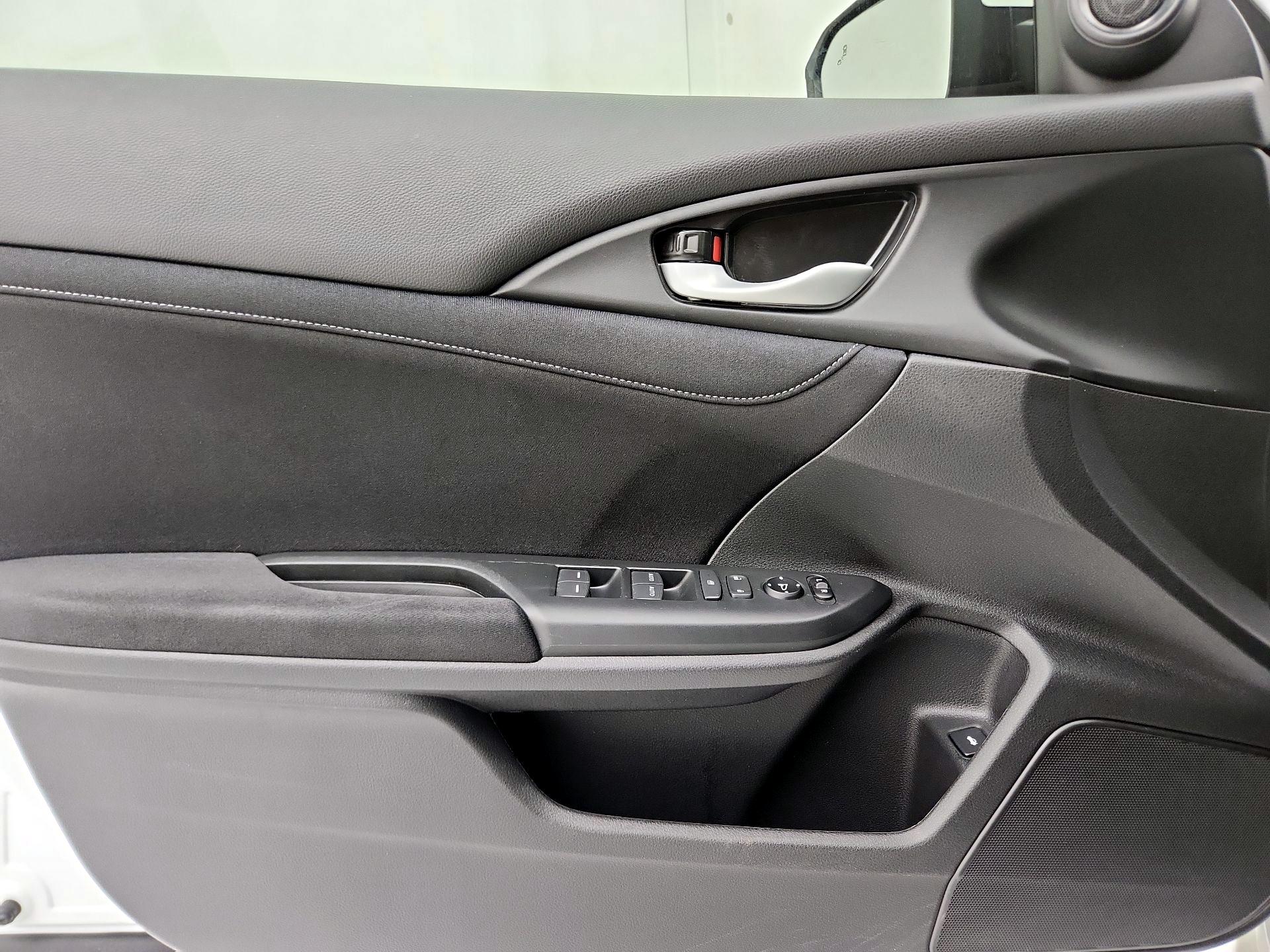 Thumbnail: 2022 Honda Insight - 12