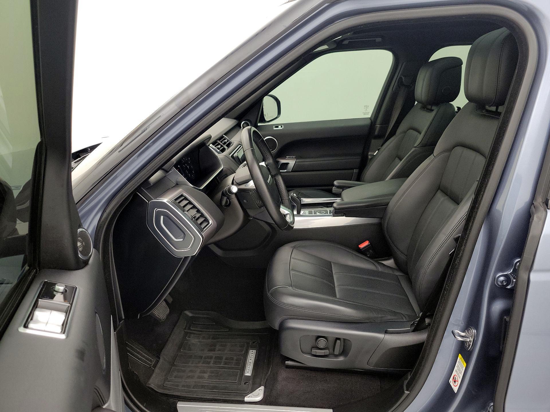 Thumbnail: 2020 Land Rover Range Rover Sport - 11