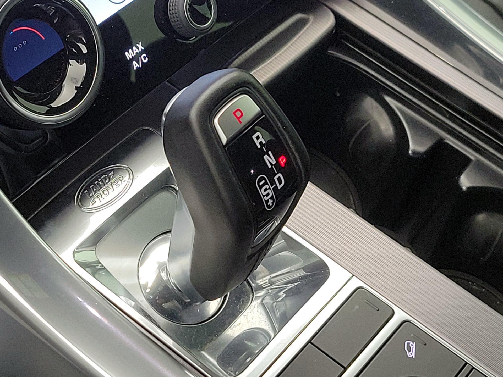 Thumbnail: 2020 Land Rover Range Rover Sport - 18